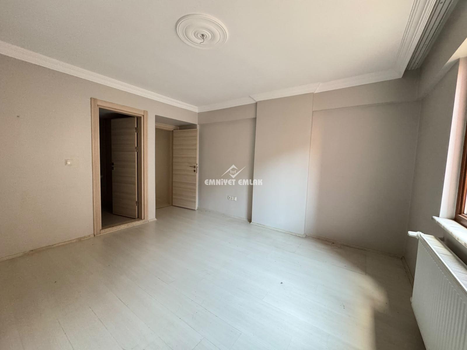 KDZ EREĞLİ KEPEZ MAHALLESİ ANAYOLA YAKIN  EBEVEYN BANYOLU 3+1 KİRALIK DAİRE