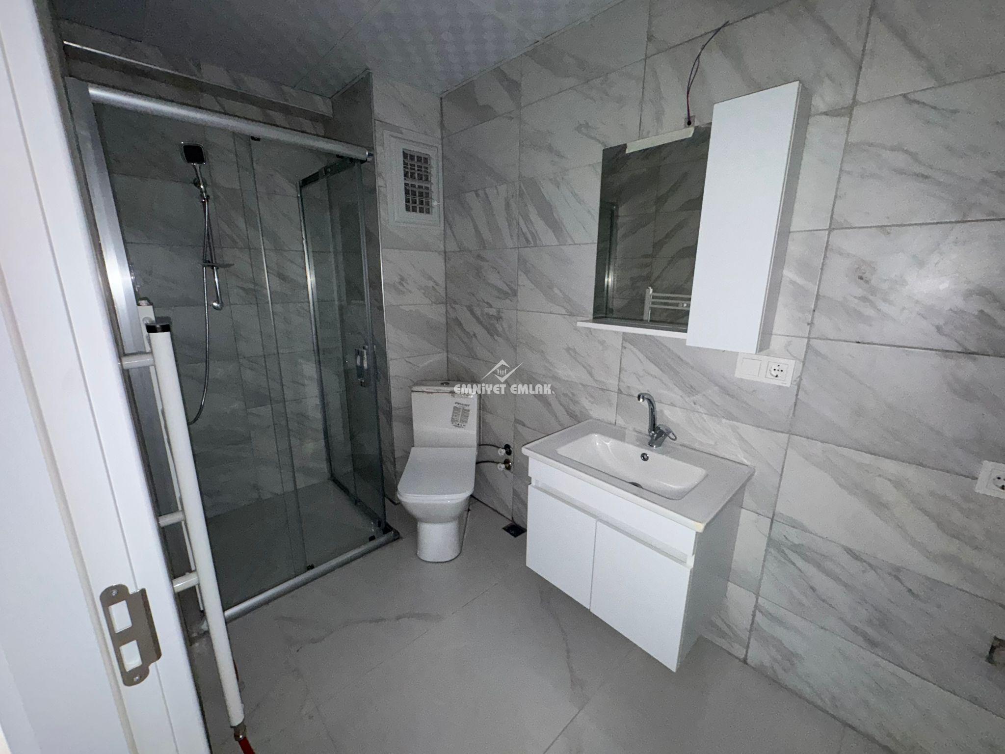 KDZ EREĞLİ KEPEZ MH ANAYOL ÜZERİNDE 2+1 EBEVEYN BANYOLU KİRALIK SIFIR DAİRE
