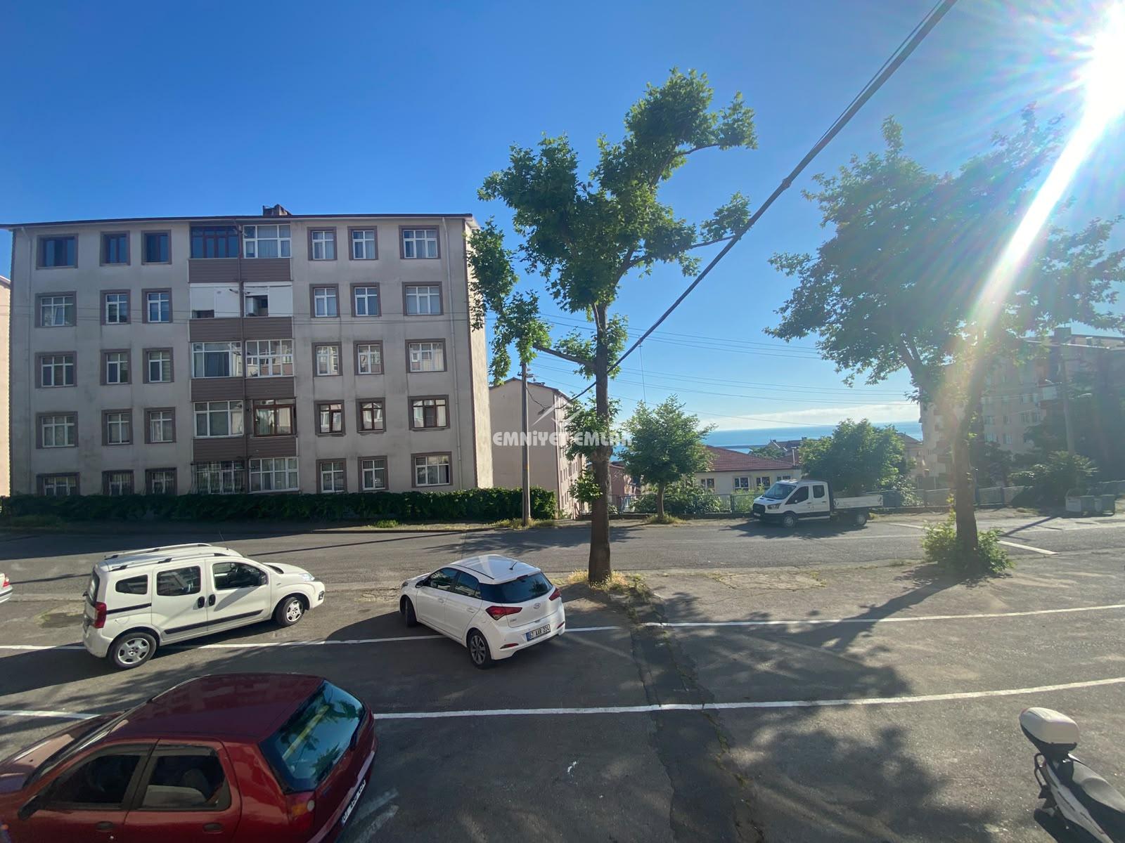 KDZ EREĞLİ KADITARLASI SALI PAZARI MEVKİİ 2+1 SATILIK DAİRE