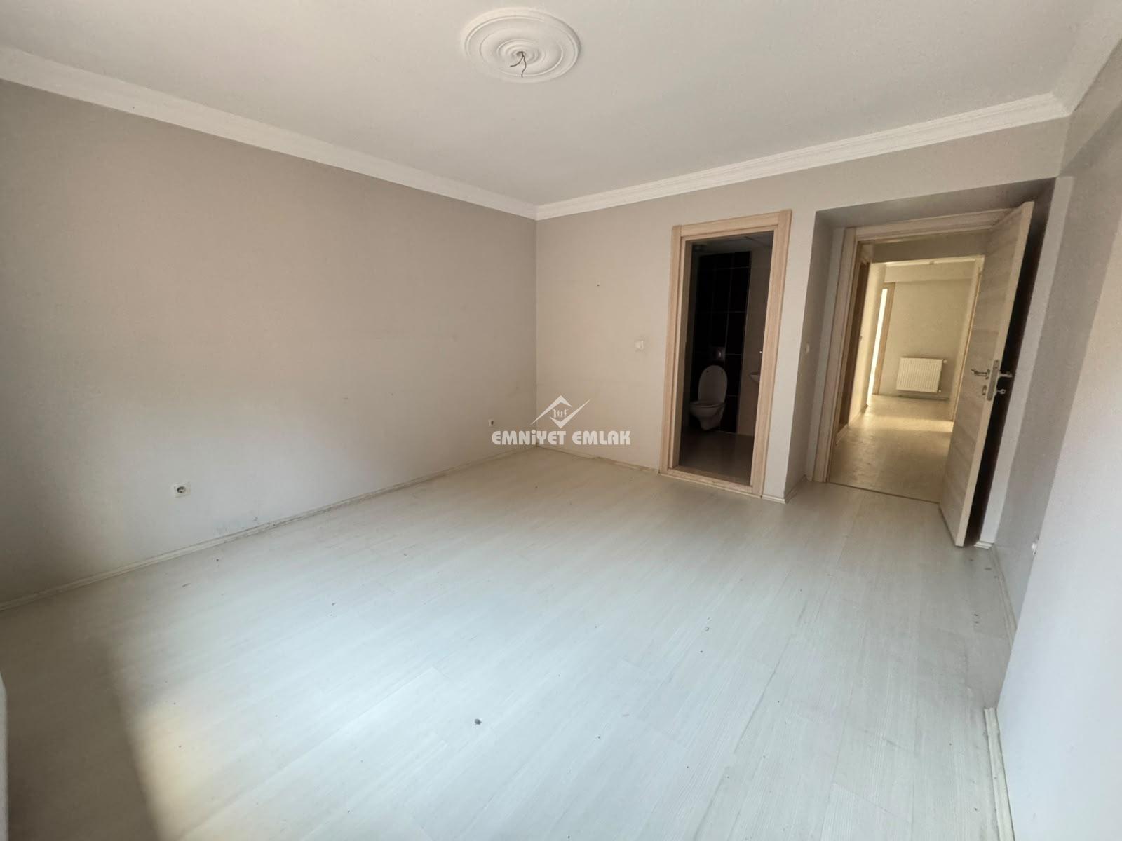 KDZ EREĞLİ KEPEZ MAHALLESİ ANAYOLA YAKIN  EBEVEYN BANYOLU 3+1 KİRALIK DAİRE