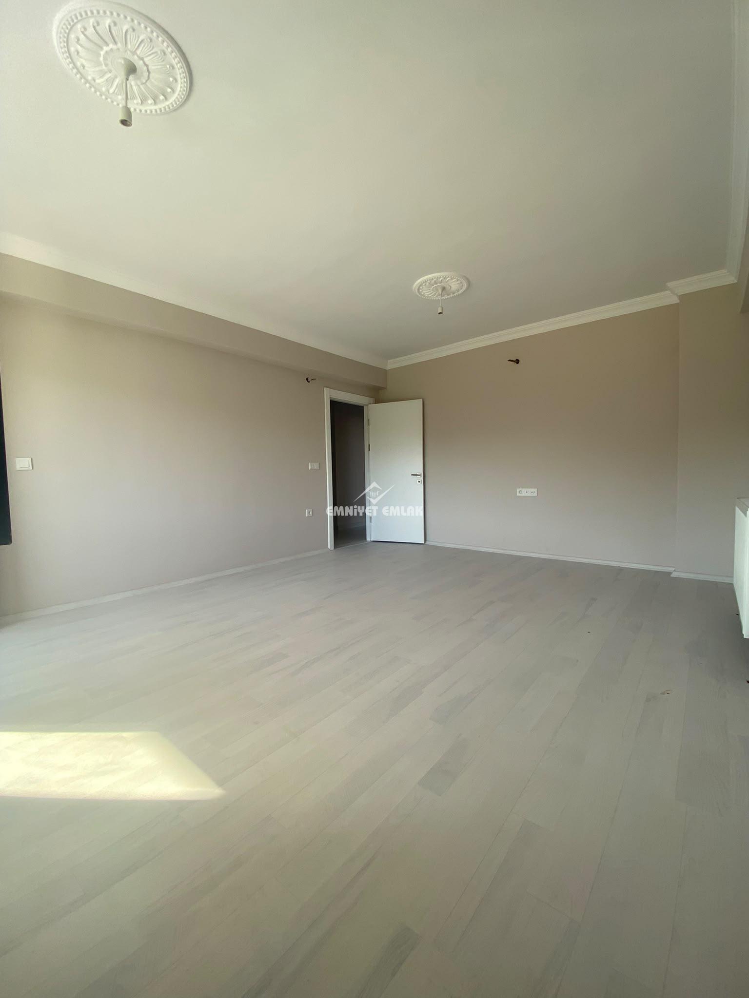 KDZ EREĞLİ KEPEZ MH ANAYOL ÜZERİNDE 2+1 EBEVEYN BANYOLU KİRALIK SIFIR DAİRE