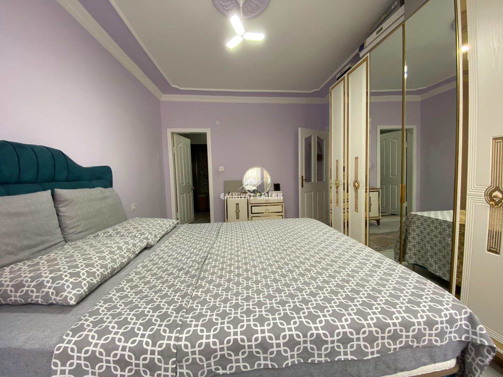 KDZ EREĞLİ HATİP SOKAKTA 2+1 EBEVEYN BANYOLU SATILIK DAİRE