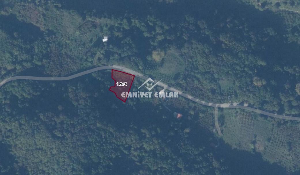 KEŞKEK KÖYÜ’NDE ANA YOL CEPHELİ 1.411 m² SATILIK TARLA