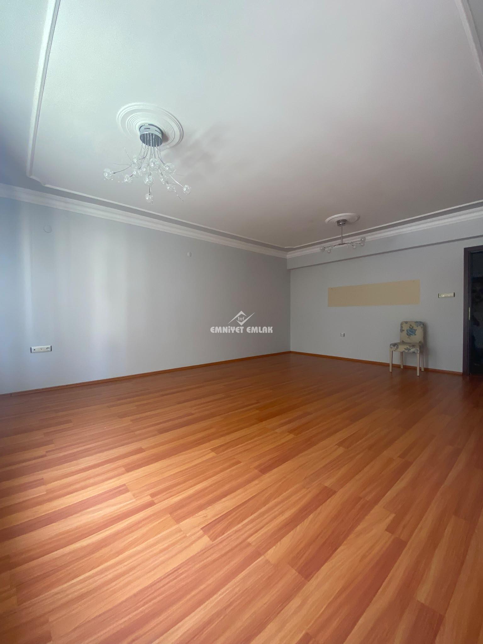 KDZ EREĞLİ SÜLEYMANLAR MH KADITARLASINDA 4+2 SATILIK DUBLEKS DAİRE