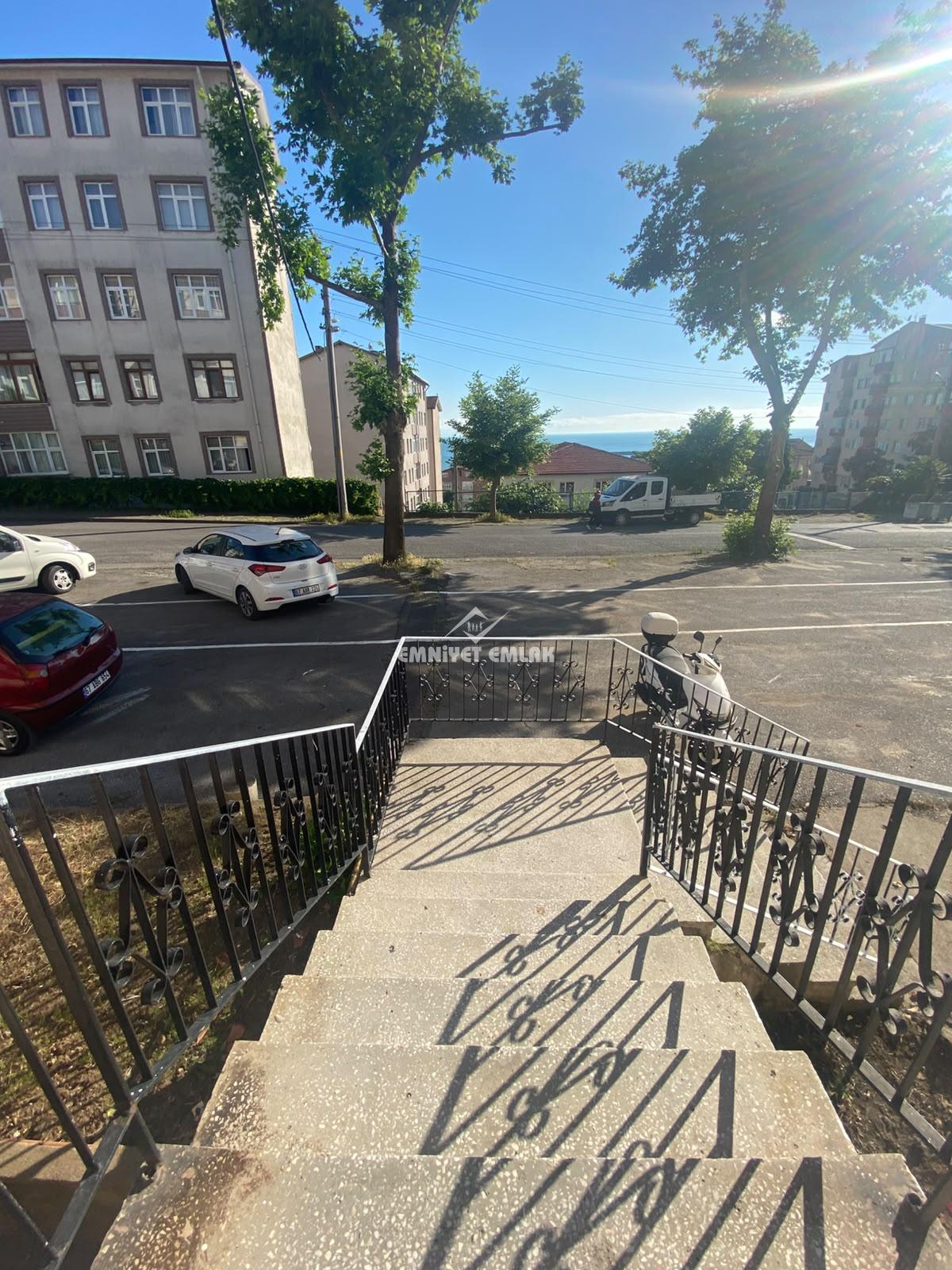 KDZ EREĞLİ KADITARLASI SALI PAZARI MEVKİİ 2+1 SATILIK DAİRE