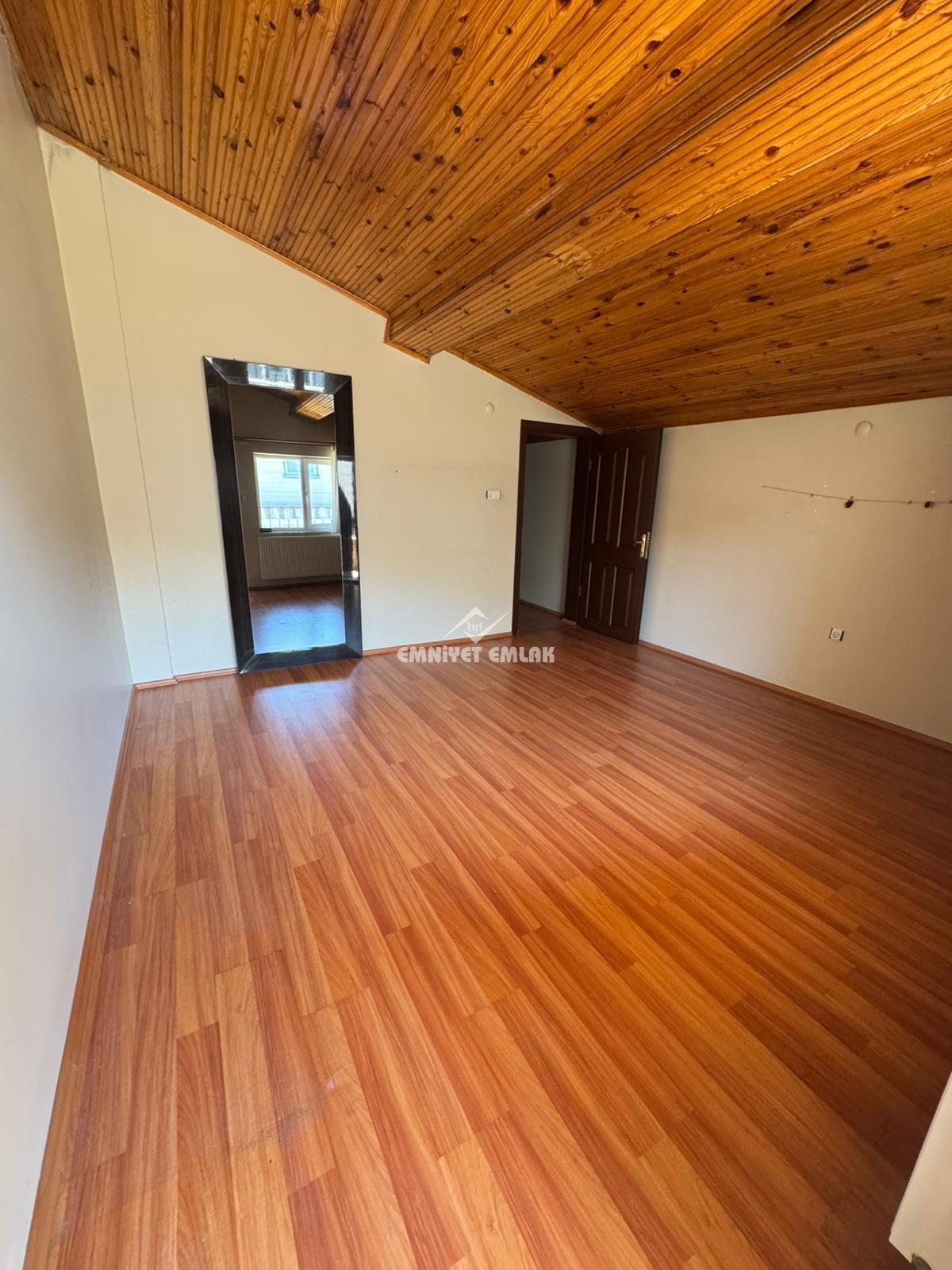 KDZ EREĞLİ SÜLEYMANLAR MH KADITARLASINDA 4+2 SATILIK DUBLEKS DAİRE