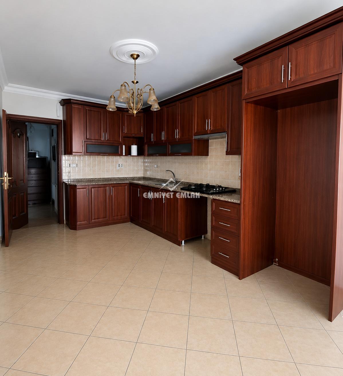 KDZ EREĞLİ SÜLEYMANLAR MH KADITARLASINDA 4+2 SATILIK DUBLEKS DAİRE