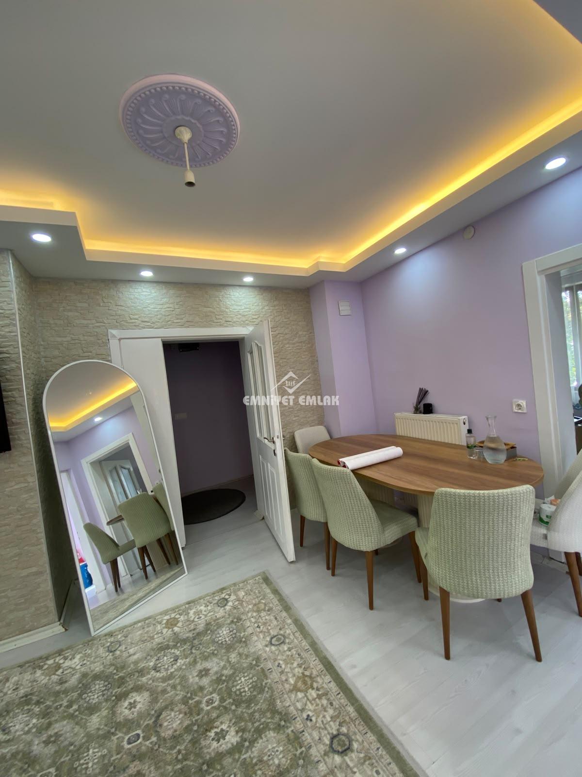 KDZ EREĞLİ HATİP SOKAKTA 2+1 EBEVEYN BANYOLU SATILIK DAİRE