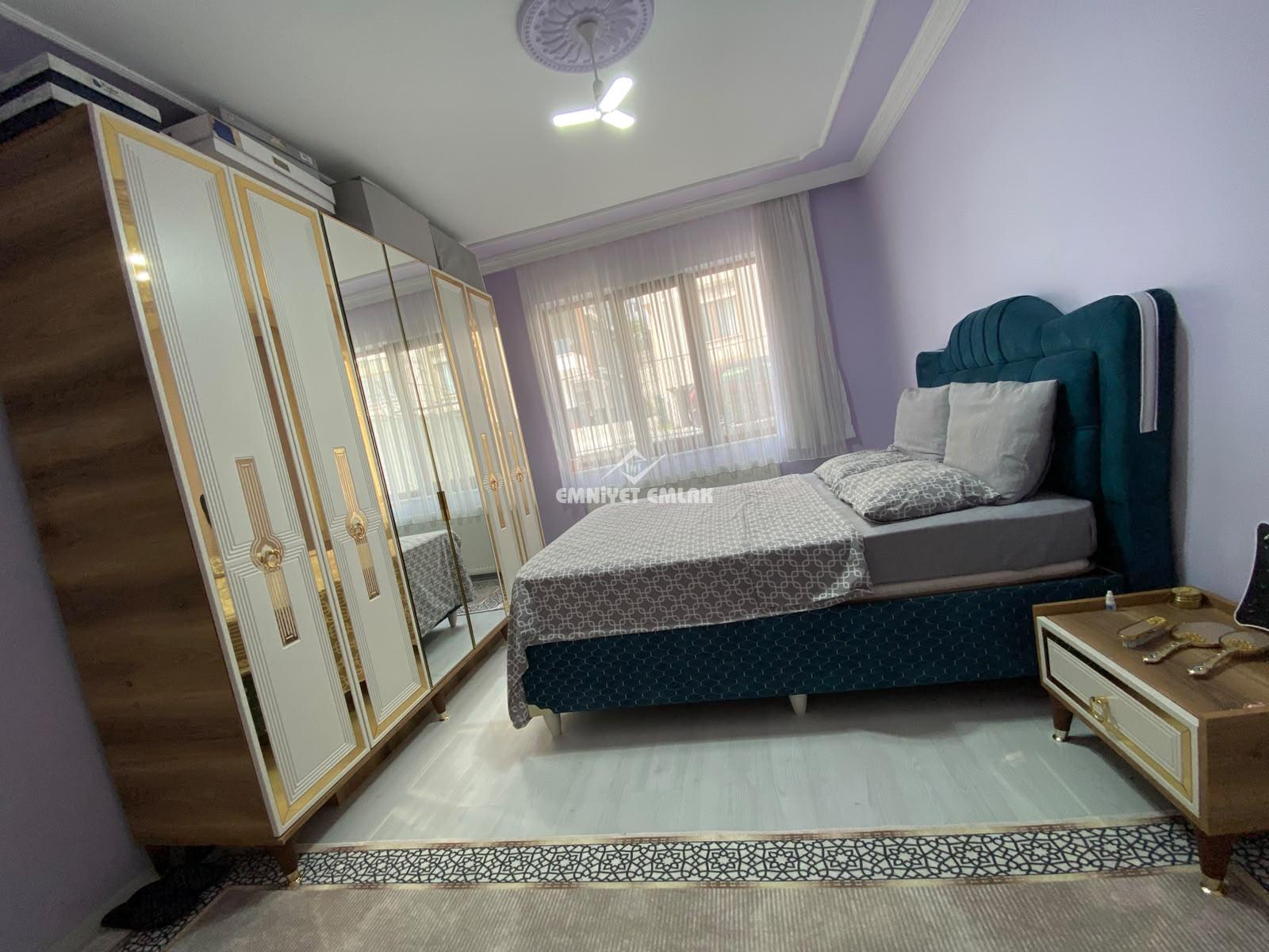 KDZ EREĞLİ HATİP SOKAKTA 2+1 EBEVEYN BANYOLU SATILIK DAİRE