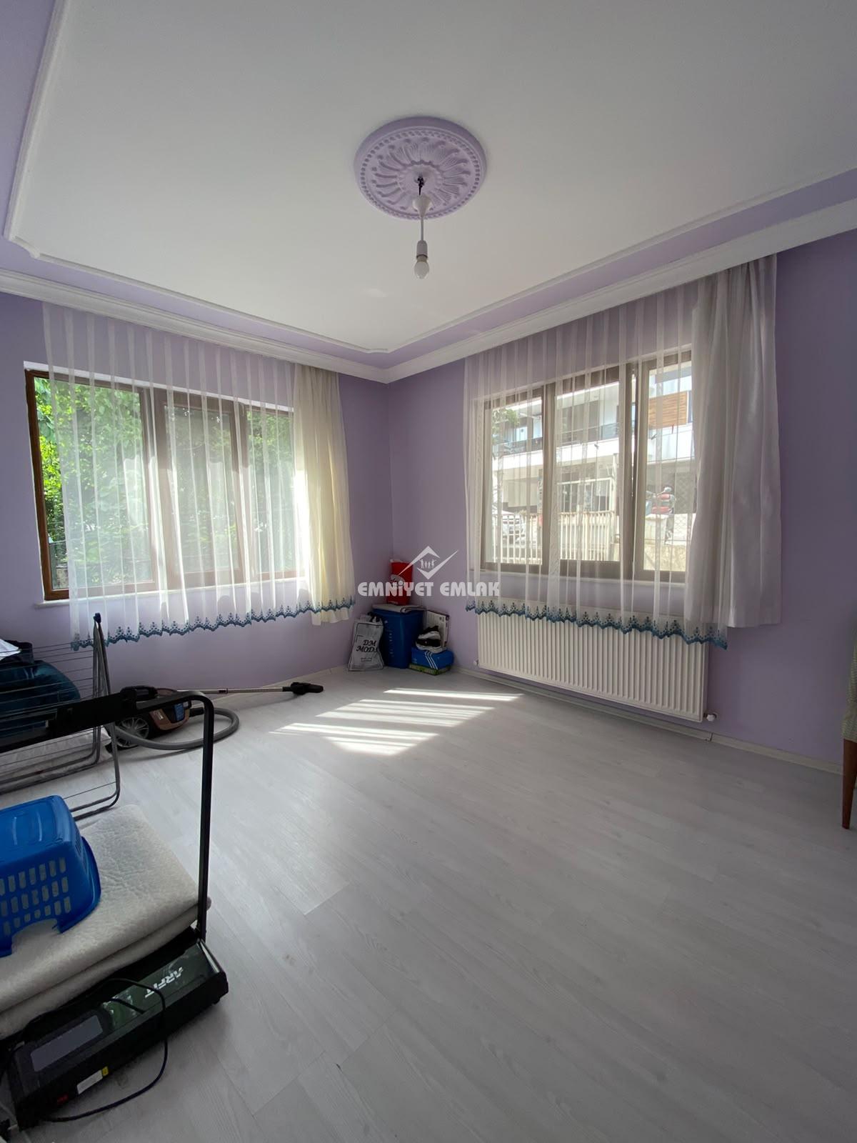 KDZ EREĞLİ HATİP SOKAKTA 2+1 EBEVEYN BANYOLU SATILIK DAİRE