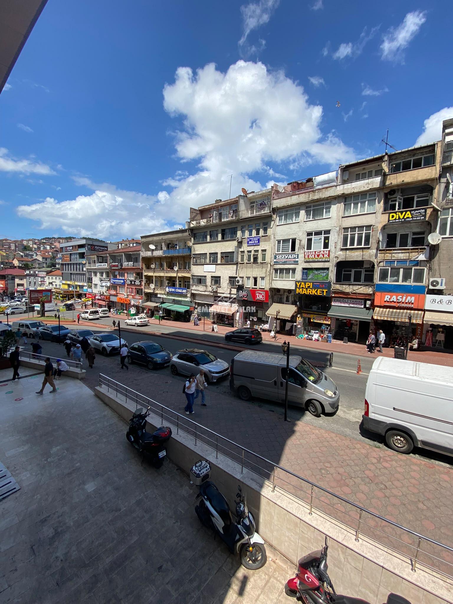 KDZ EREĞLİ AYCİTY AVM ‘DE (DAİRE OLARAKTA KULLANIMA UYGUN) KİRALIK OFİS