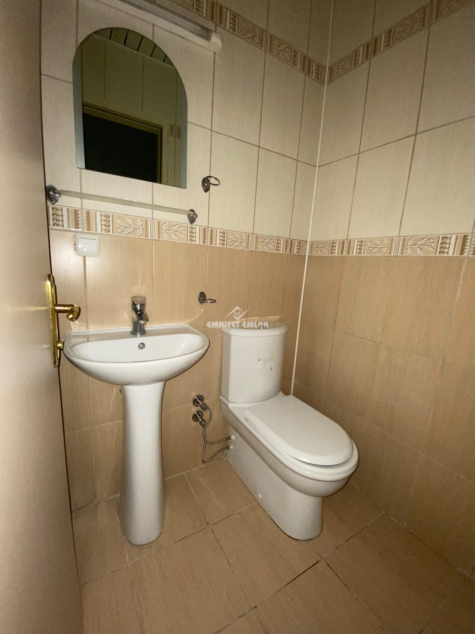 KDZ EREĞLİ AYCİTY AVM ‘DE (DAİRE OLARAKTA KULLANIMA UYGUN) KİRALIK OFİS