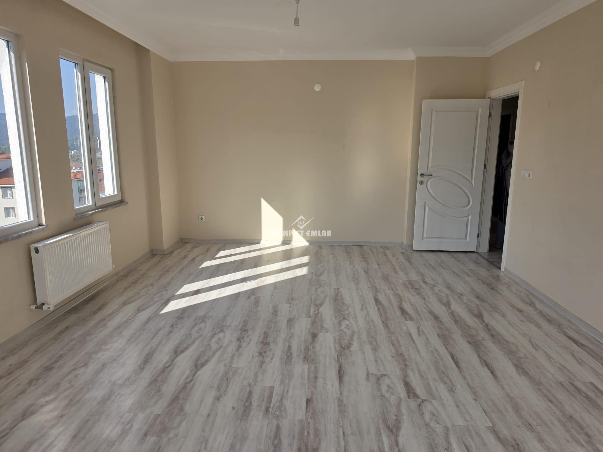 Kdz Ereğli Kepez Dağ Evlerinde 3+1 Ebeveyn Banyolu Kiralık Daire