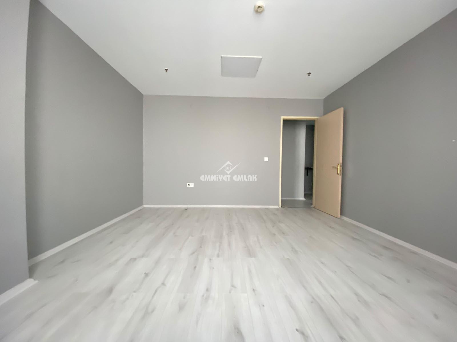 KDZ EREĞLİ AYCİTY AVM ‘DE (DAİRE OLARAKTA KULLANIMA UYGUN) KİRALIK OFİS