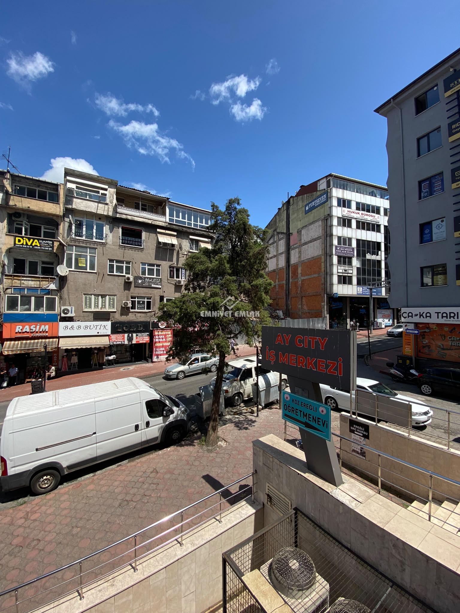 KDZ EREĞLİ AYCİTY AVM ‘DE (DAİRE OLARAKTA KULLANIMA UYGUN) KİRALIK OFİS