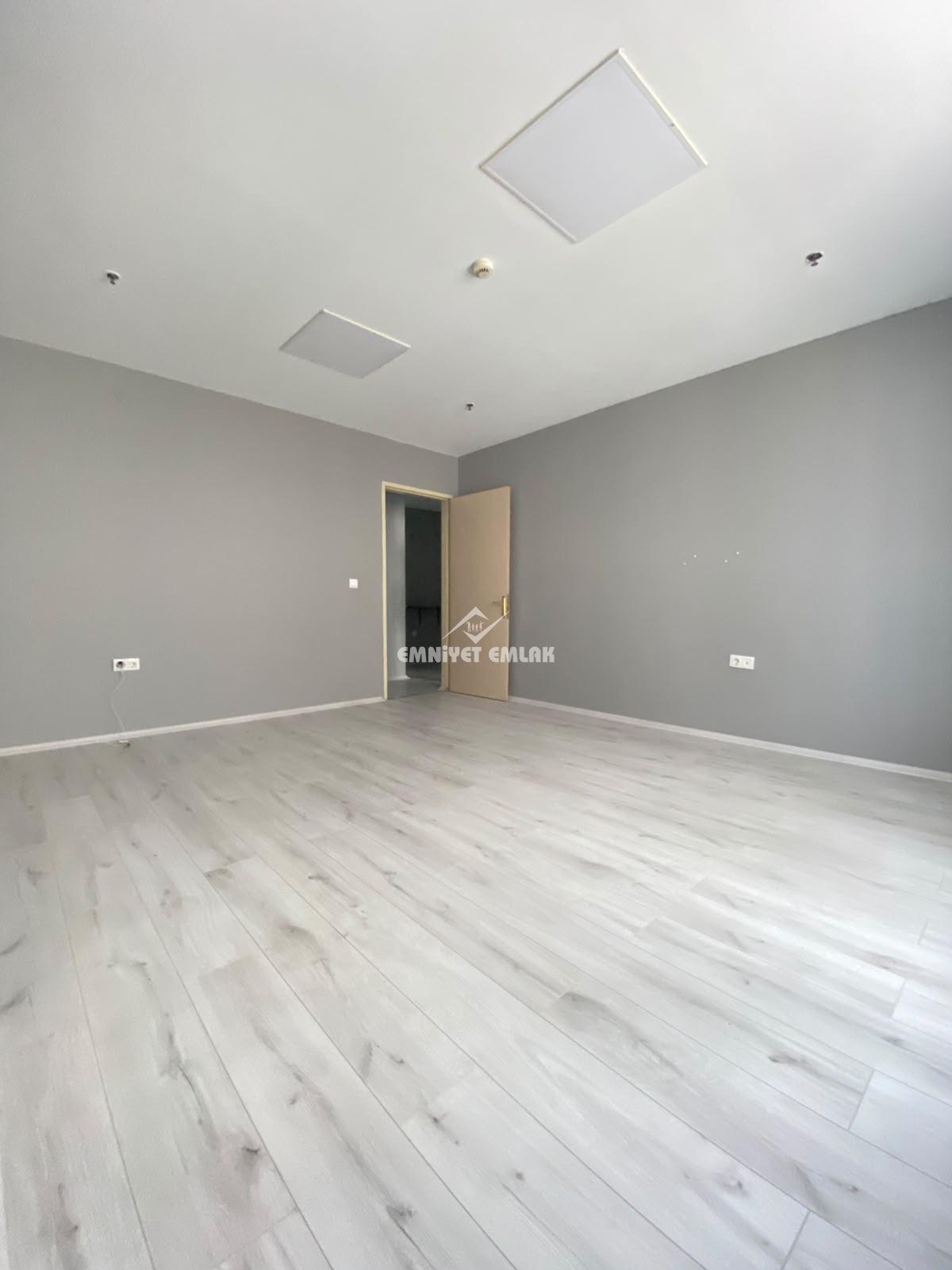 KDZ EREĞLİ AYCİTY AVM ‘DE (DAİRE OLARAKTA KULLANIMA UYGUN) KİRALIK OFİS