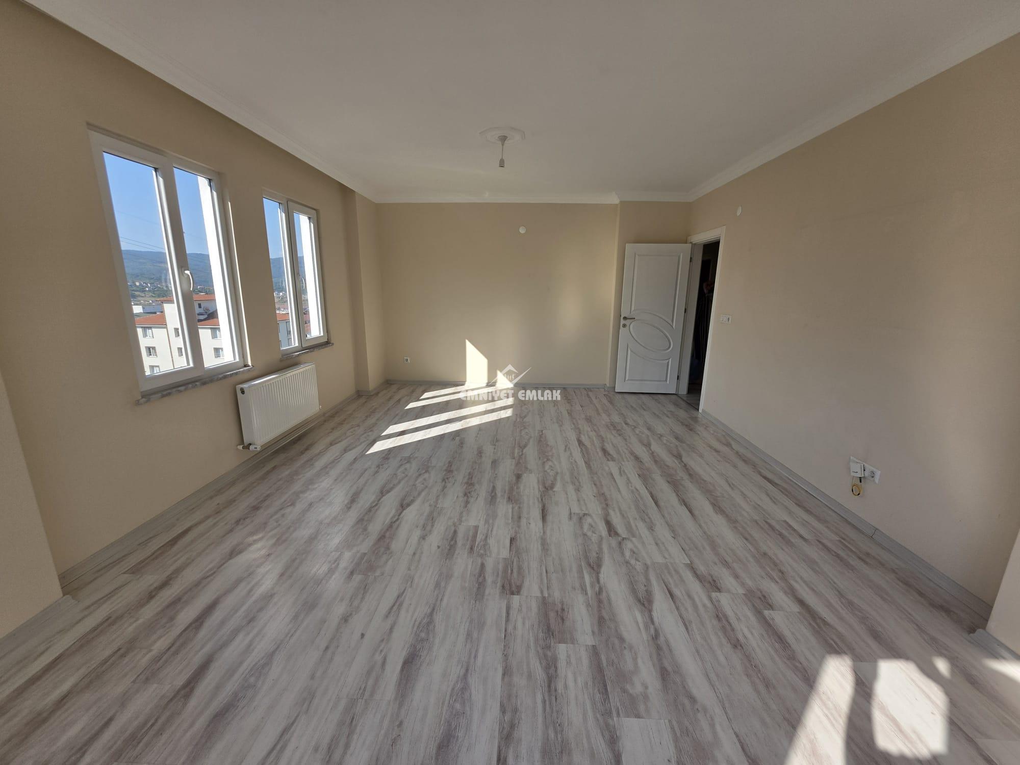 Kdz Ereğli Kepez Dağ Evlerinde 3+1 Ebeveyn Banyolu Kiralık Daire
