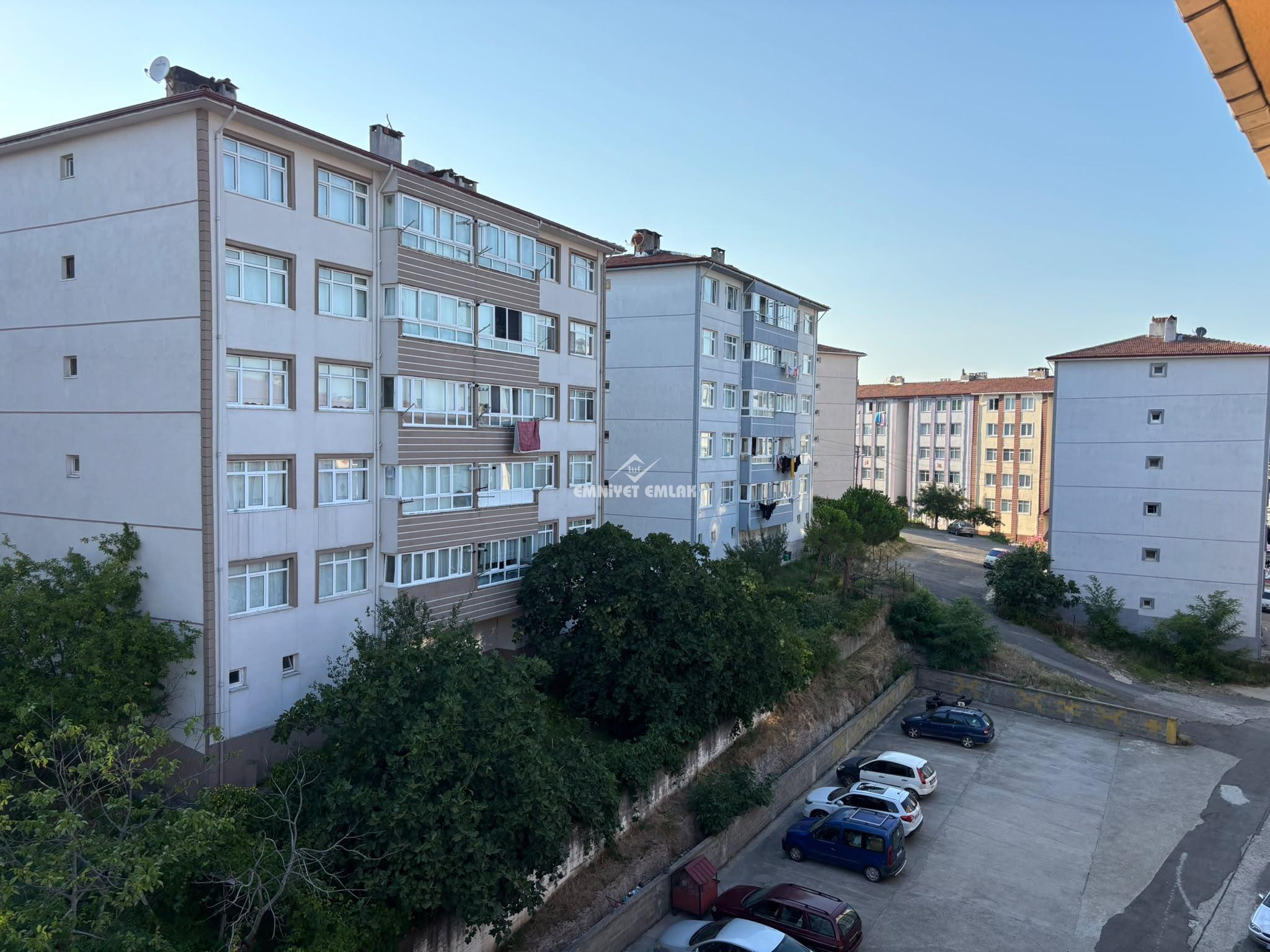 ZONGULDAK ALAPLI 690 EVLERDE 3+1 SATILIK FIRSAT DAİRE