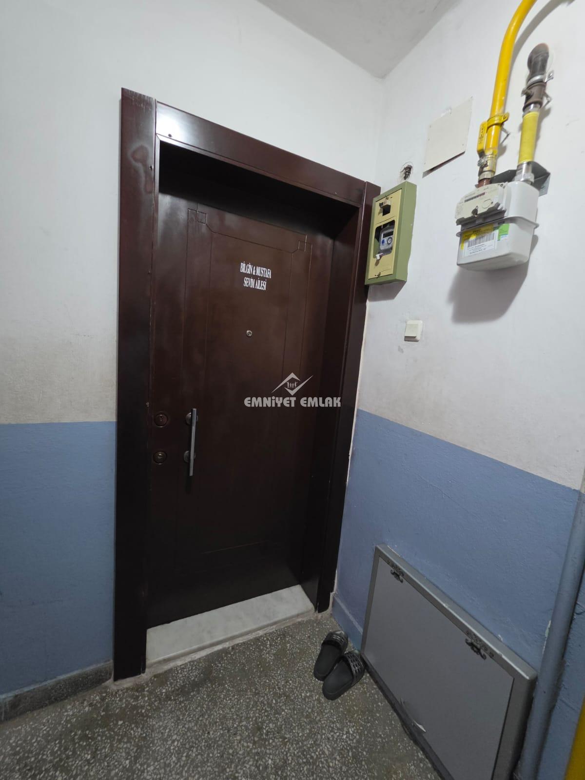 KDZ EREĞLİ KIŞLA MH. GÜZELYUVA LOJMANLARINDA 3+1 SATILIK DAİRE