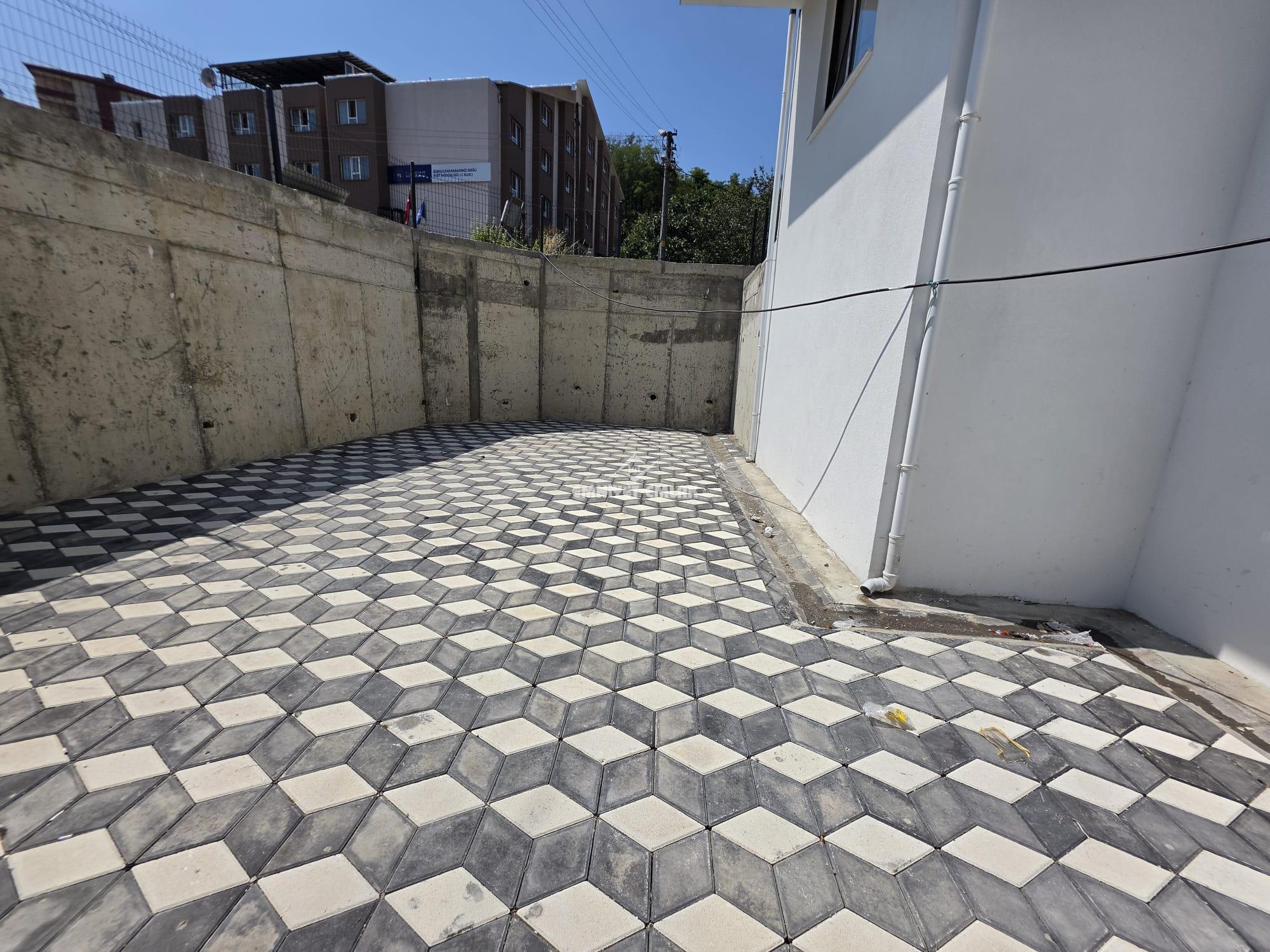 KDZ EREĞLİ SOLAK YOL AYRIMI ANAYOLA YAKIN 2+1 SIFIR KİRALIK DAİRE
