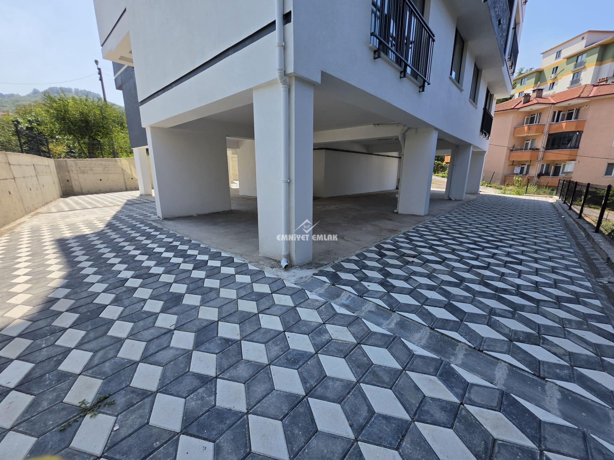 KDZ EREĞLİ SOLAK YOL AYRIMI ANAYOLA YAKIN 2+1 SIFIR KİRALIK DAİRE