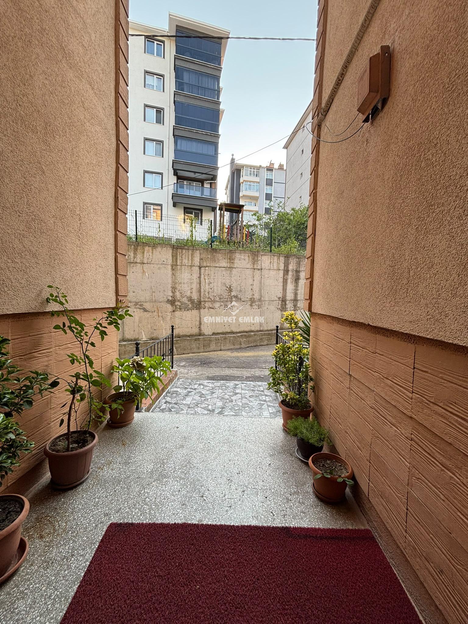 ZONGULDAK ALAPLI 690 EVLERDE 3+1 SATILIK FIRSAT DAİRE