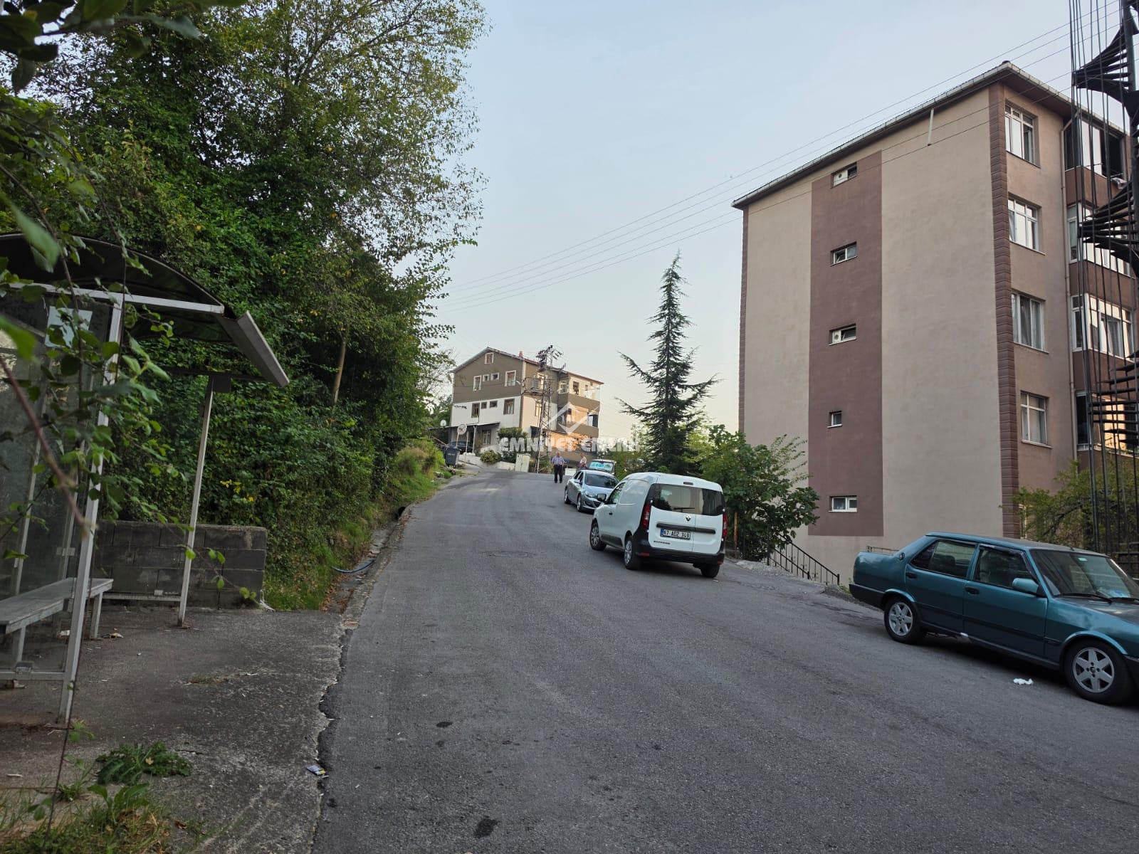 KDZ EREĞLİ KIŞLA MH. GÜZELYUVA LOJMANLARINDA 3+1 SATILIK DAİRE