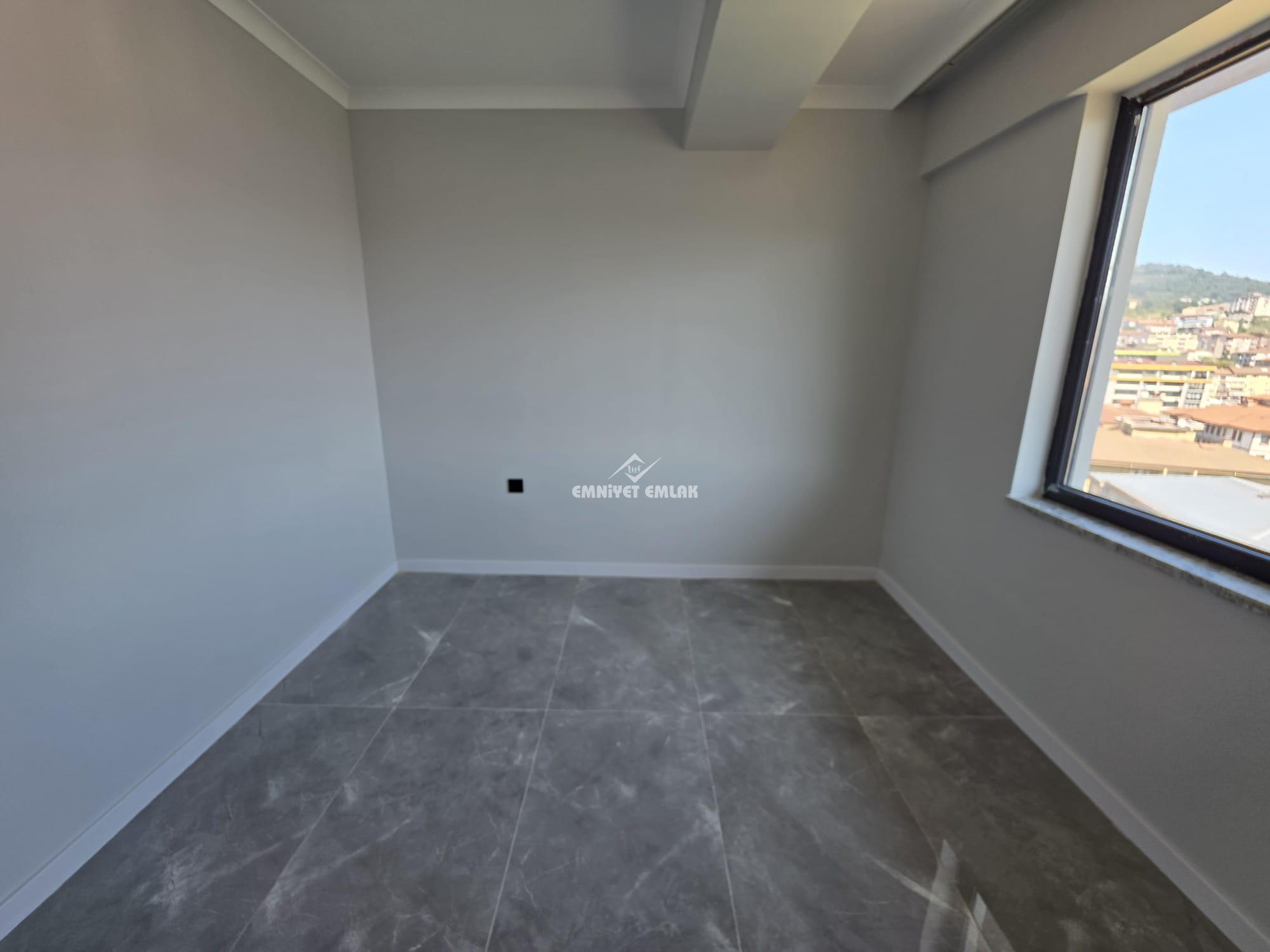 KDZ EREĞLİ SOLAK YOL AYRIMI ANAYOLA YAKIN 2+1 SIFIR KİRALIK DAİRE