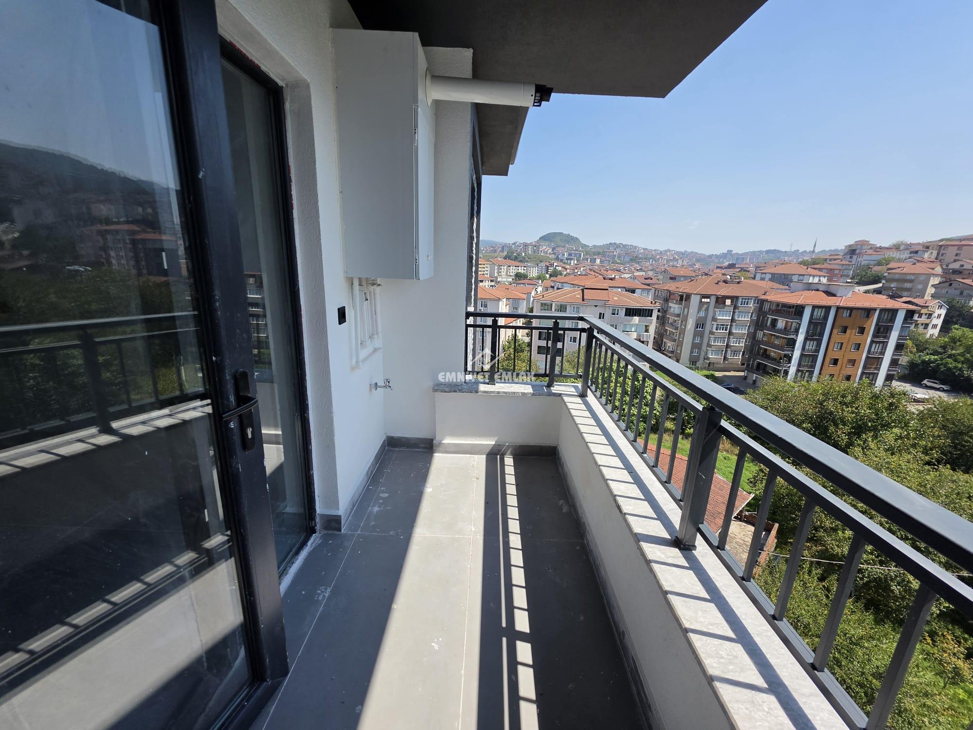 KDZ EREĞLİ SOLAK YOL AYRIMI ANAYOLA YAKIN 2+1 SIFIR KİRALIK DAİRE