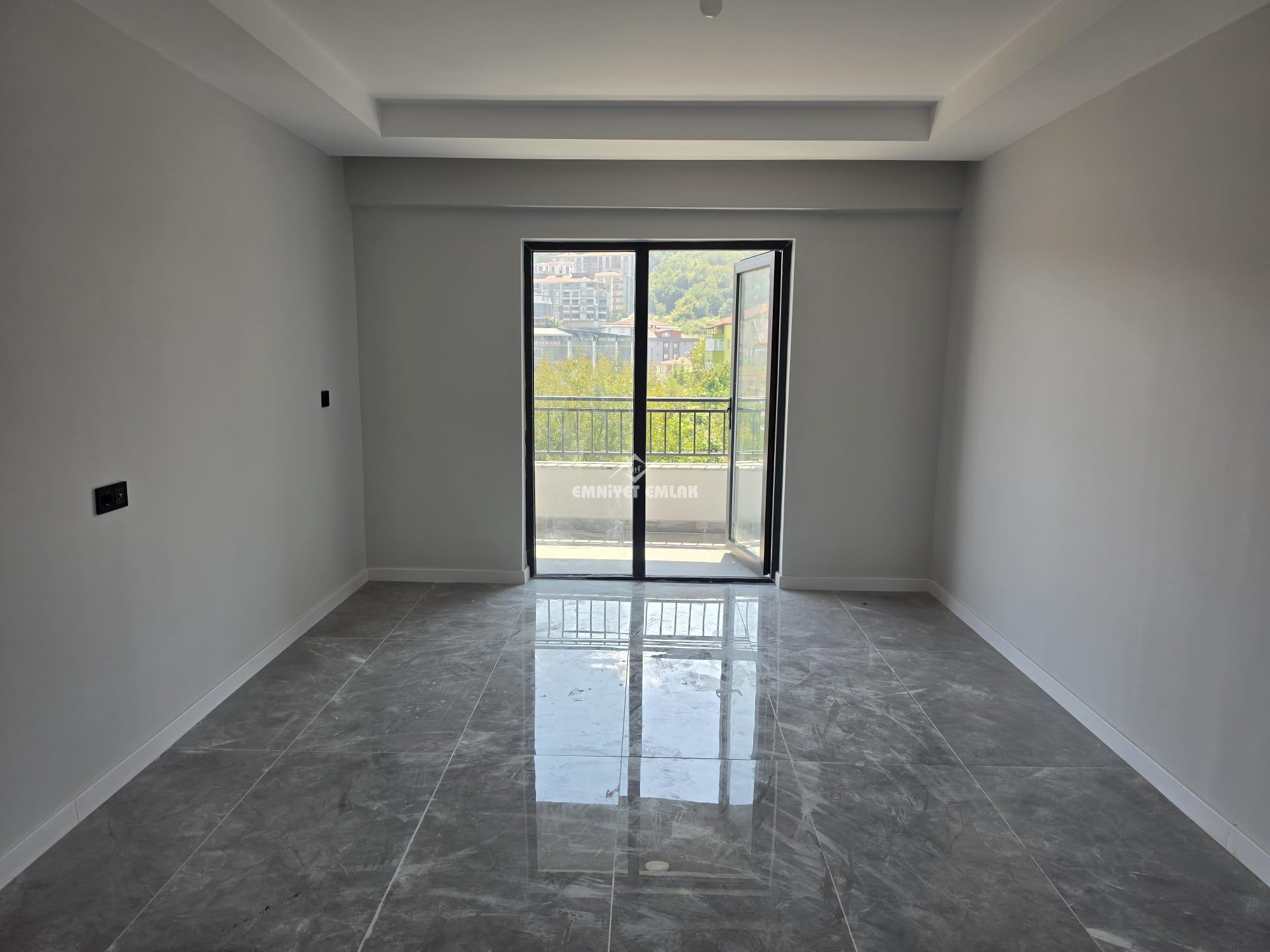 KDZ EREĞLİ SOLAK YOL AYRIMI ANAYOLA YAKIN 2+1 SIFIR KİRALIK DAİRE