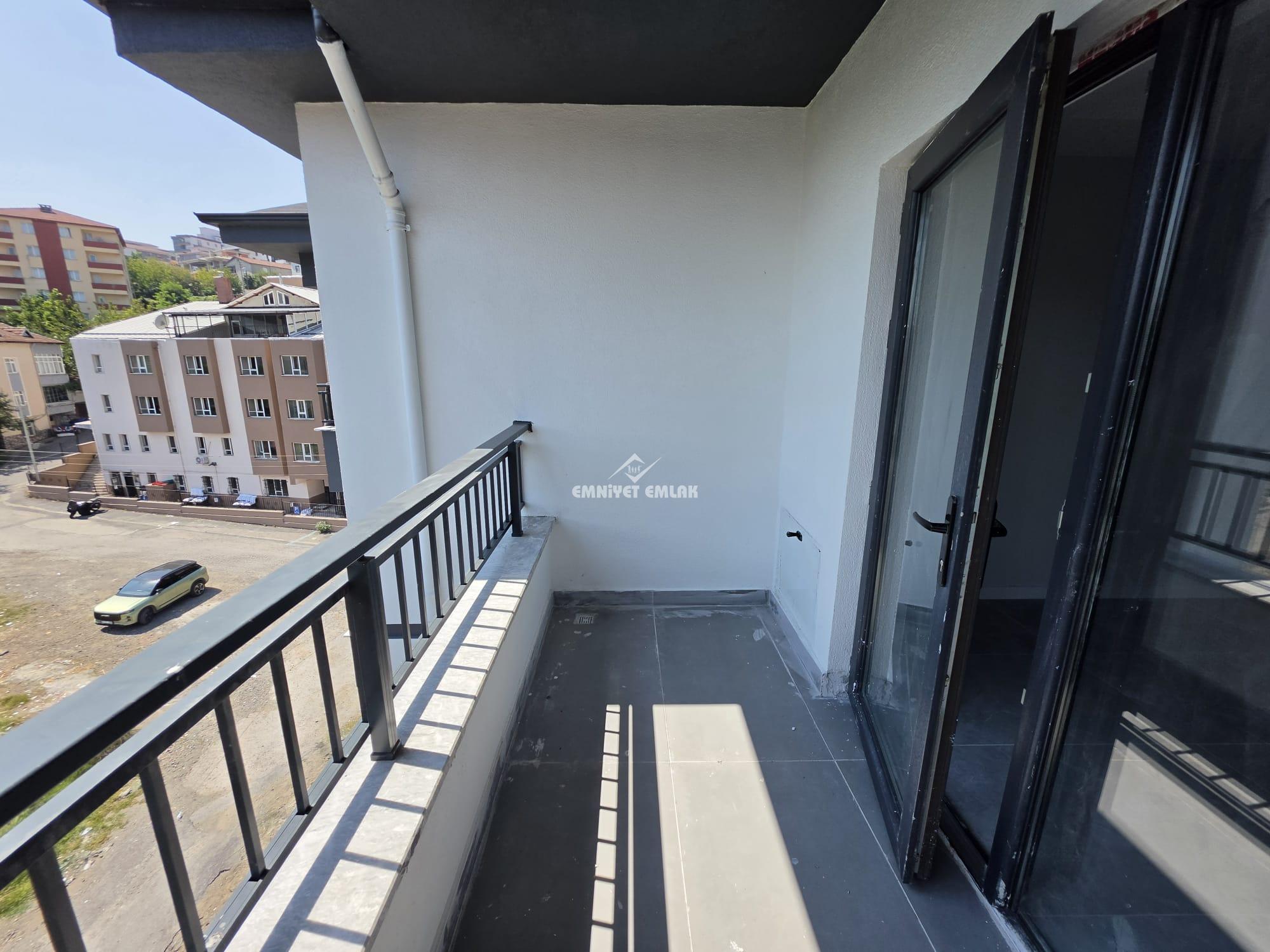 KDZ EREĞLİ SOLAK YOL AYRIMI ANAYOLA YAKIN 2+1 SIFIR KİRALIK DAİRE