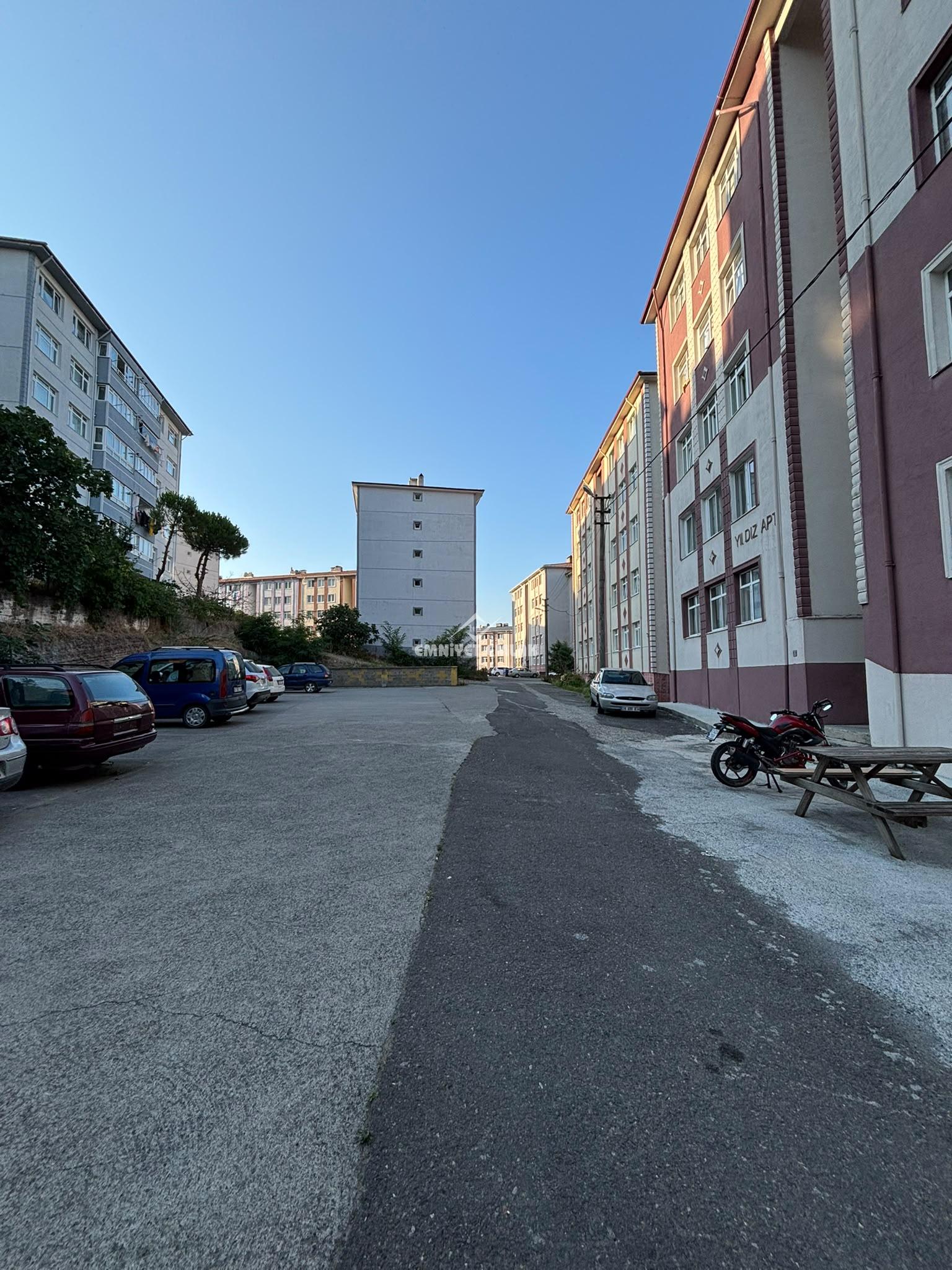 ZONGULDAK ALAPLI 690 EVLERDE 3+1 SATILIK FIRSAT DAİRE