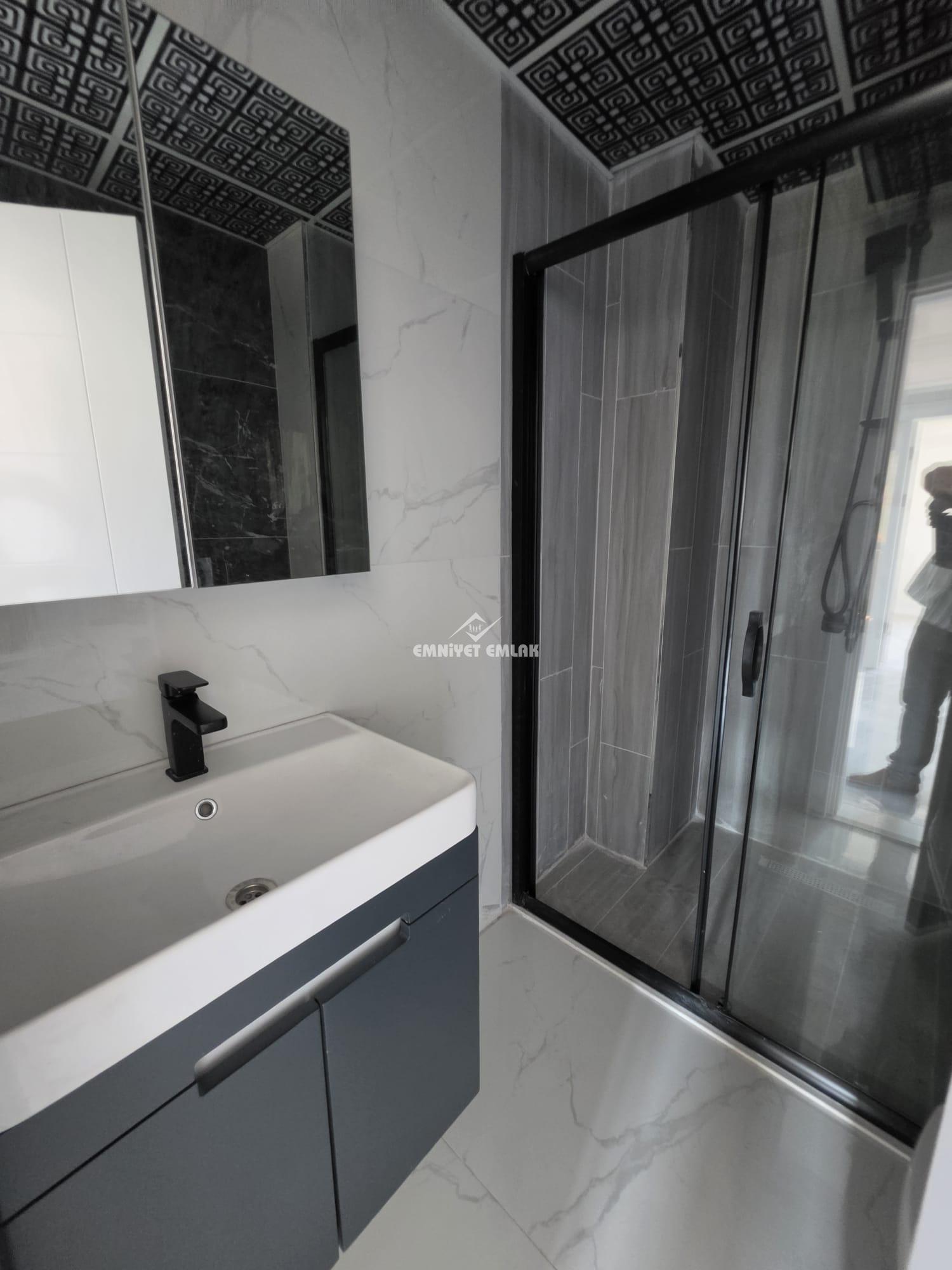 KDZ EREĞLİ SOLAK YOL AYRIMI ANAYOLA YAKIN 2+1 SIFIR KİRALIK DAİRE