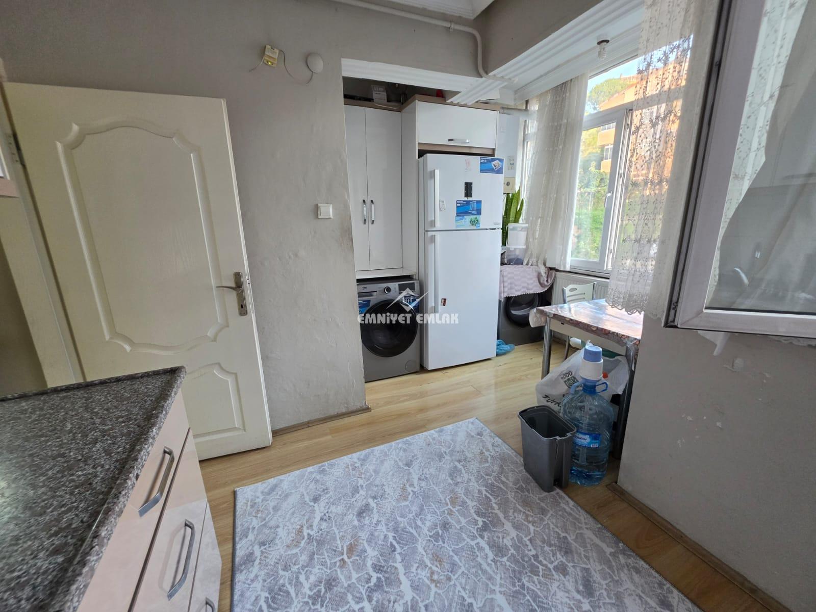 KDZ EREĞLİ KIŞLA MH. GÜZELYUVA LOJMANLARINDA 3+1 SATILIK DAİRE