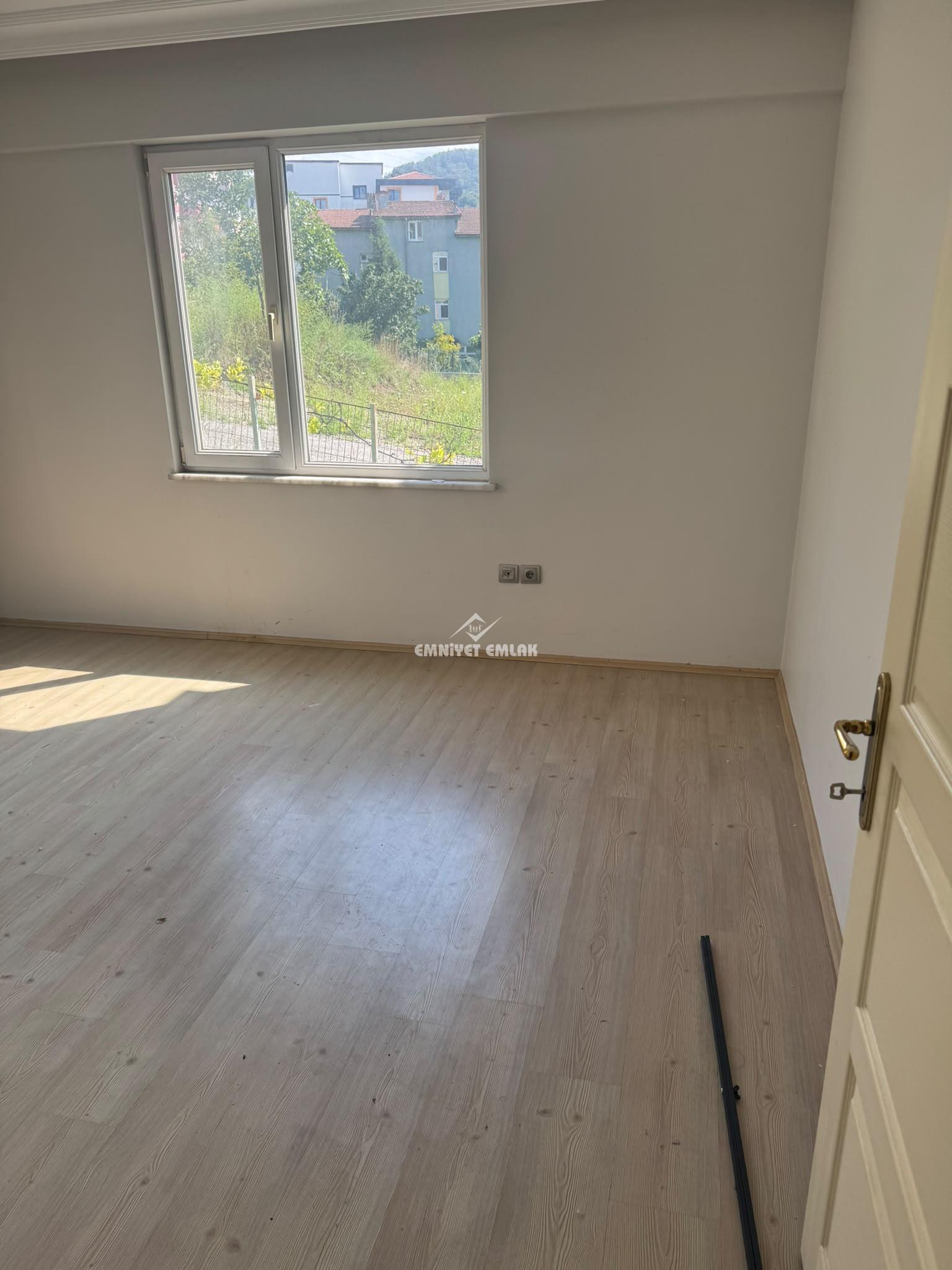 KDZ EREĞLİ KEPEZ MH. DENİZCİLİK FAKÜLTESİNE YAKIN 3+1 KİRALIK DAİRE