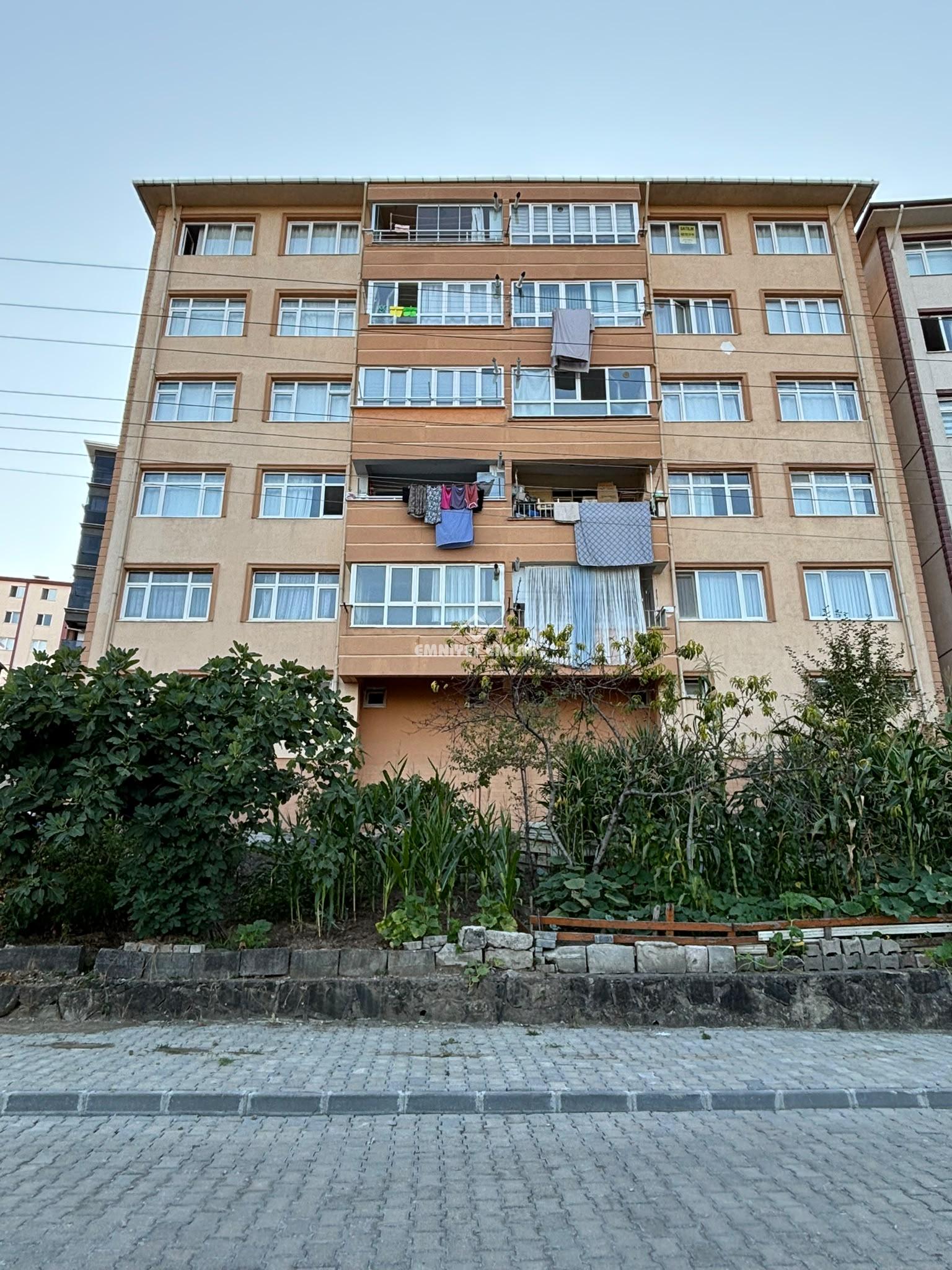 ZONGULDAK ALAPLI 690 EVLERDE 3+1 SATILIK FIRSAT DAİRE