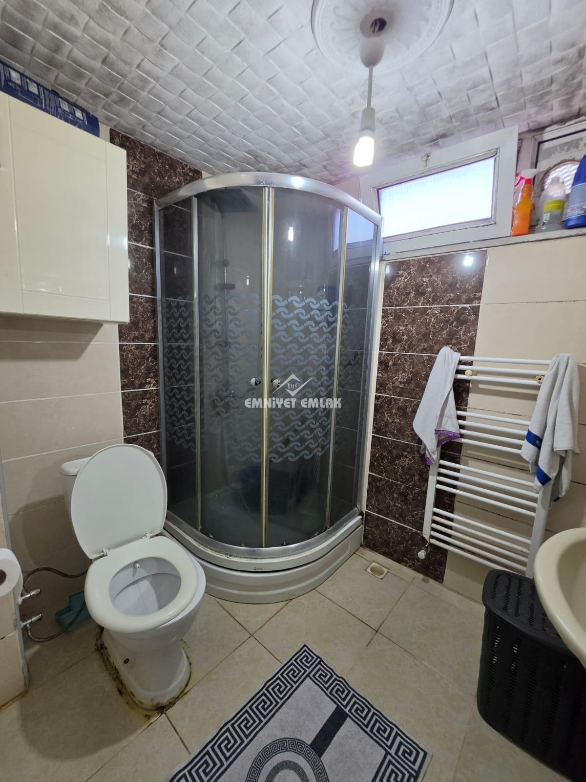 KDZ EREĞLİ KIŞLA MH. GÜZELYUVA LOJMANLARINDA 3+1 SATILIK DAİRE