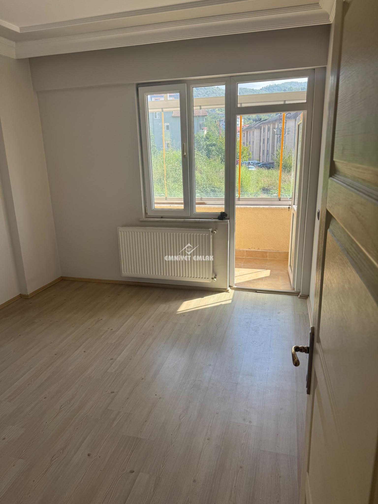 KDZ EREĞLİ KEPEZ MH. DENİZCİLİK FAKÜLTESİNE YAKIN 3+1 KİRALIK DAİRE