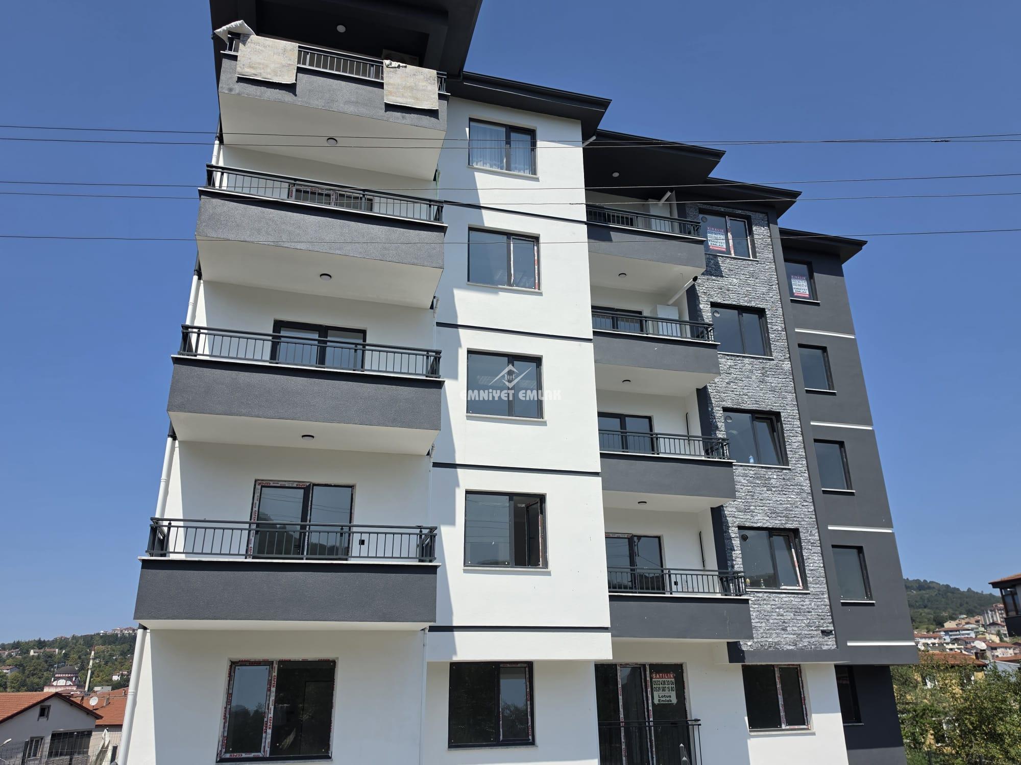 KDZ EREĞLİ SOLAK YOL AYRIMI ANAYOLA YAKIN 2+1 SIFIR KİRALIK DAİRE