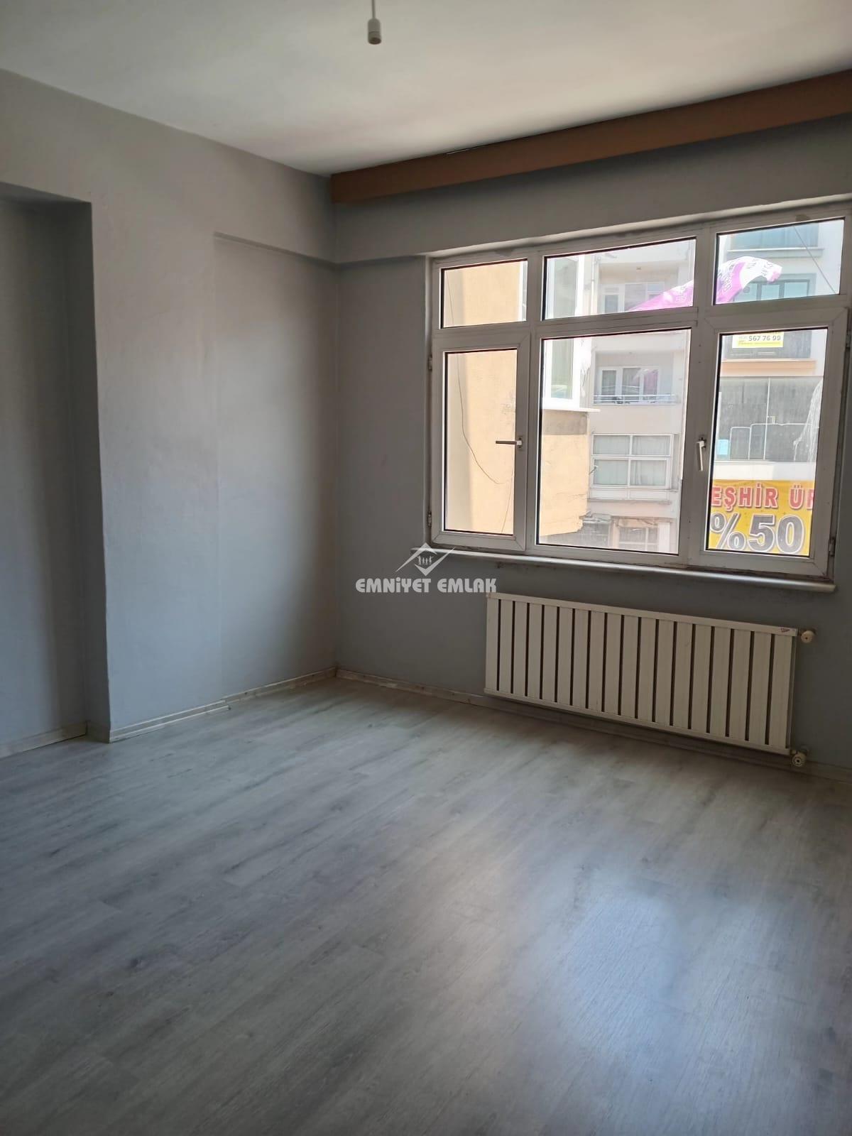 KDZ EREĞLİ ERDEMİR CADDESİNDE 2+1 SATILIK DAİRE