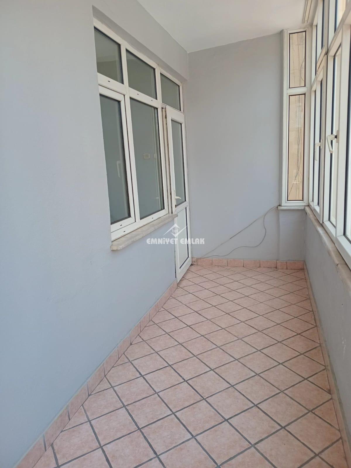 KDZ EREĞLİ ERDEMİR CADDESİNDE 2+1 SATILIK DAİRE