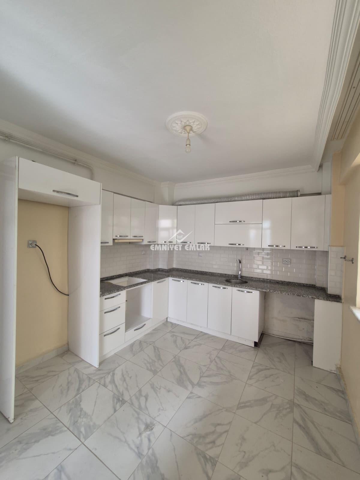 KDZ EREĞLİ ÇARŞI MERKEZDE 3+1 DENİZ MANZARALI KİRALIK DAİRE