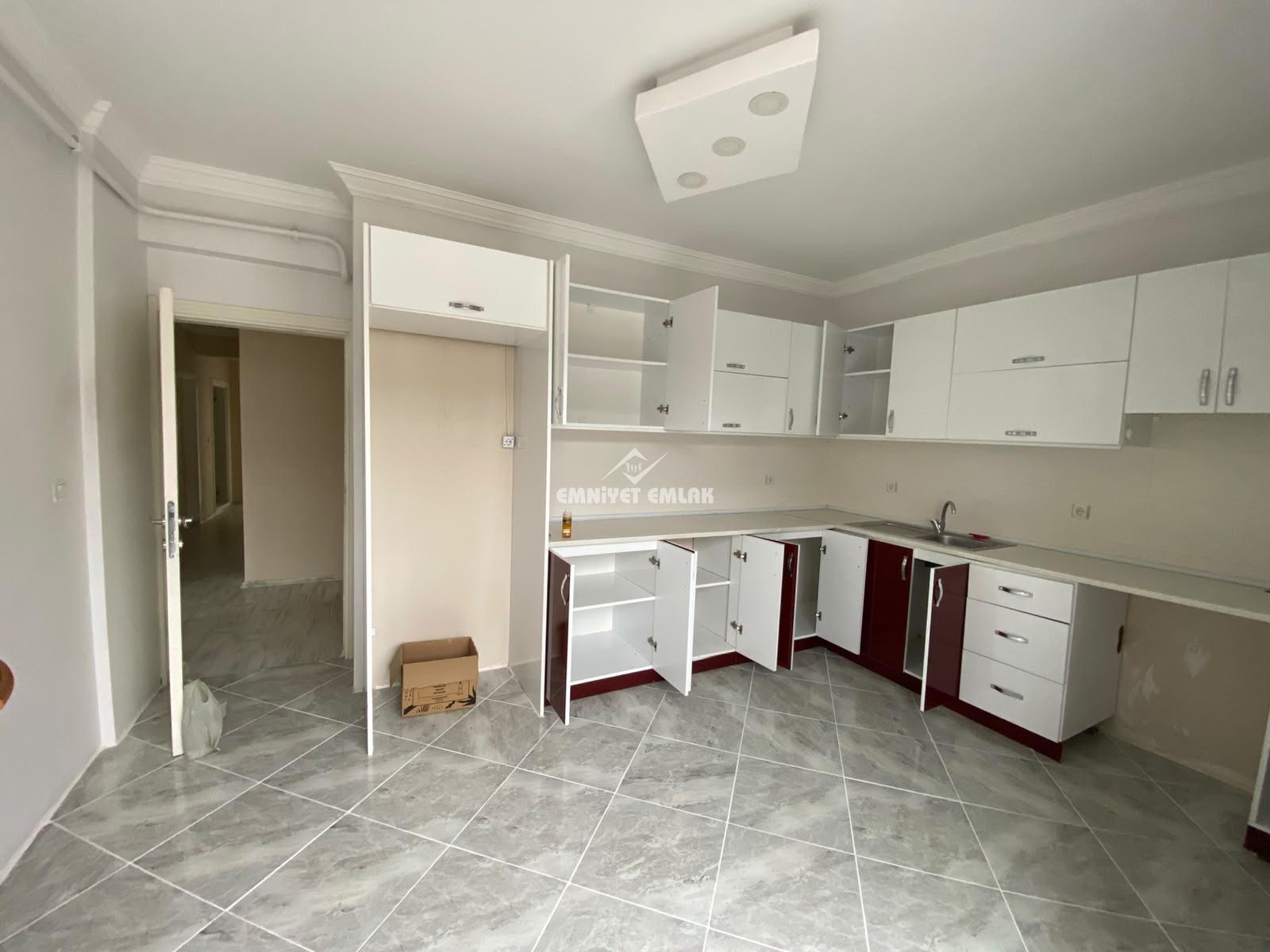KDZ EREĞLİ SAHİLE 1 DK YÜRÜME MESAFESİNDE 3+1 EBEVEYN BANYOLU KİRALIK DAİRE