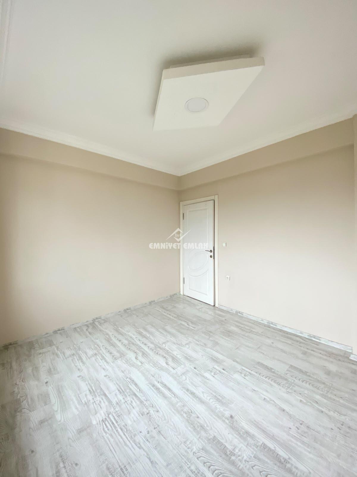 KDZ EREĞLİ SAHİLE 1 DK YÜRÜME MESAFESİNDE 3+1 EBEVEYN BANYOLU KİRALIK DAİRE