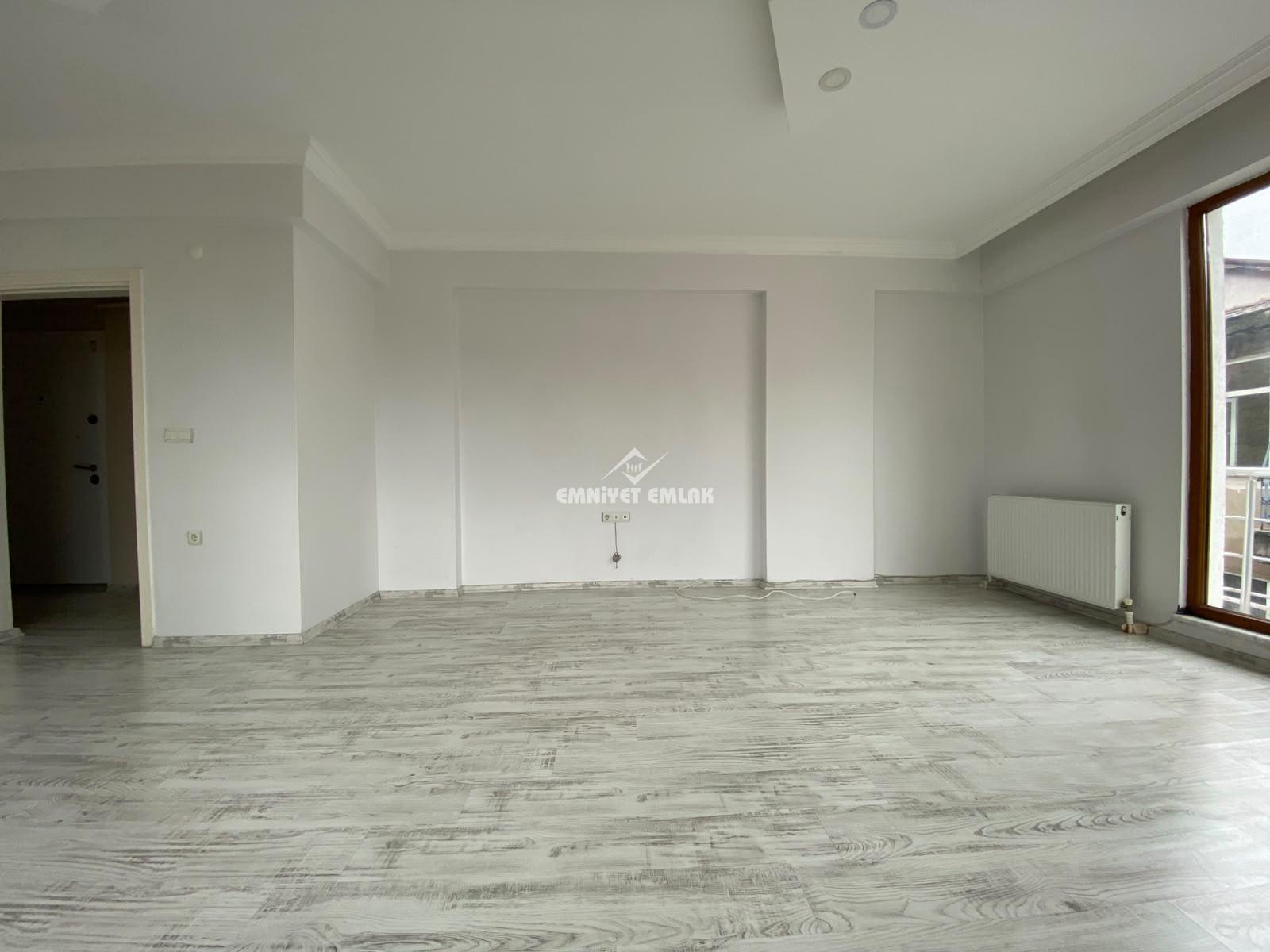 KDZ EREĞLİ SAHİLE 1 DK YÜRÜME MESAFESİNDE 3+1 EBEVEYN BANYOLU KİRALIK DAİRE