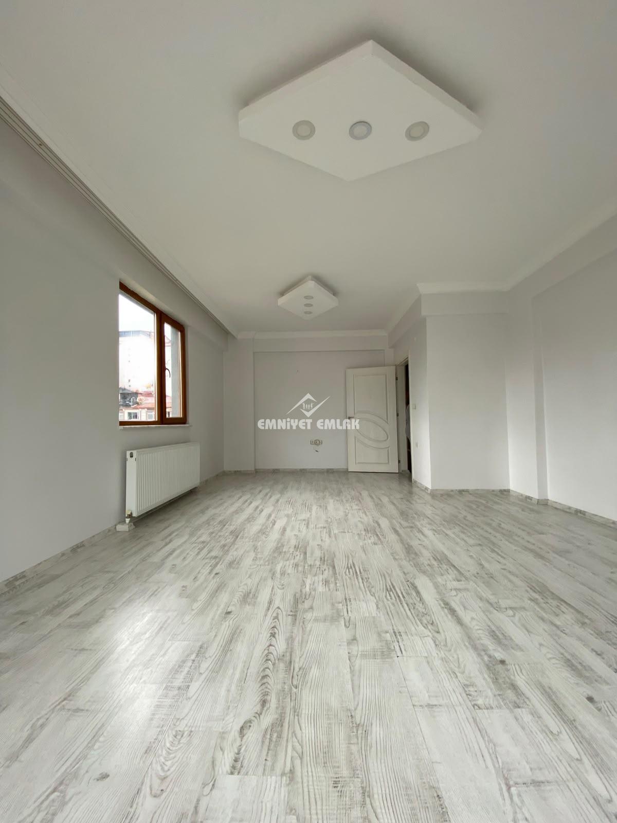 KDZ EREĞLİ SAHİLE 1 DK YÜRÜME MESAFESİNDE 3+1 EBEVEYN BANYOLU KİRALIK DAİRE