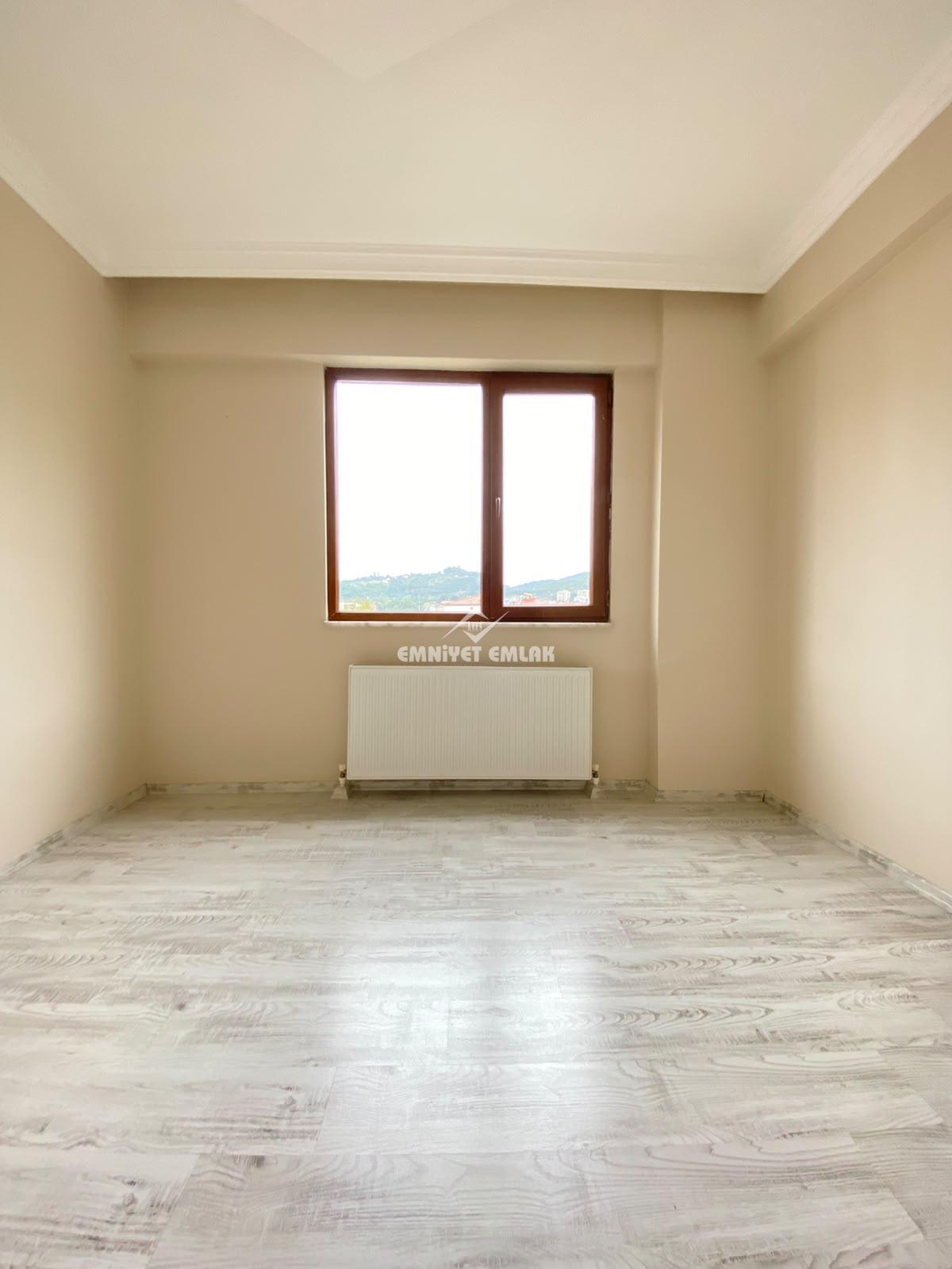 KDZ EREĞLİ SAHİLE 1 DK YÜRÜME MESAFESİNDE 3+1 EBEVEYN BANYOLU KİRALIK DAİRE