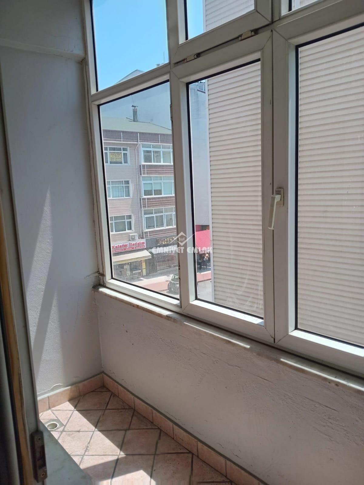 KDZ EREĞLİ ERDEMİR CADDESİNDE 2+1 SATILIK DAİRE