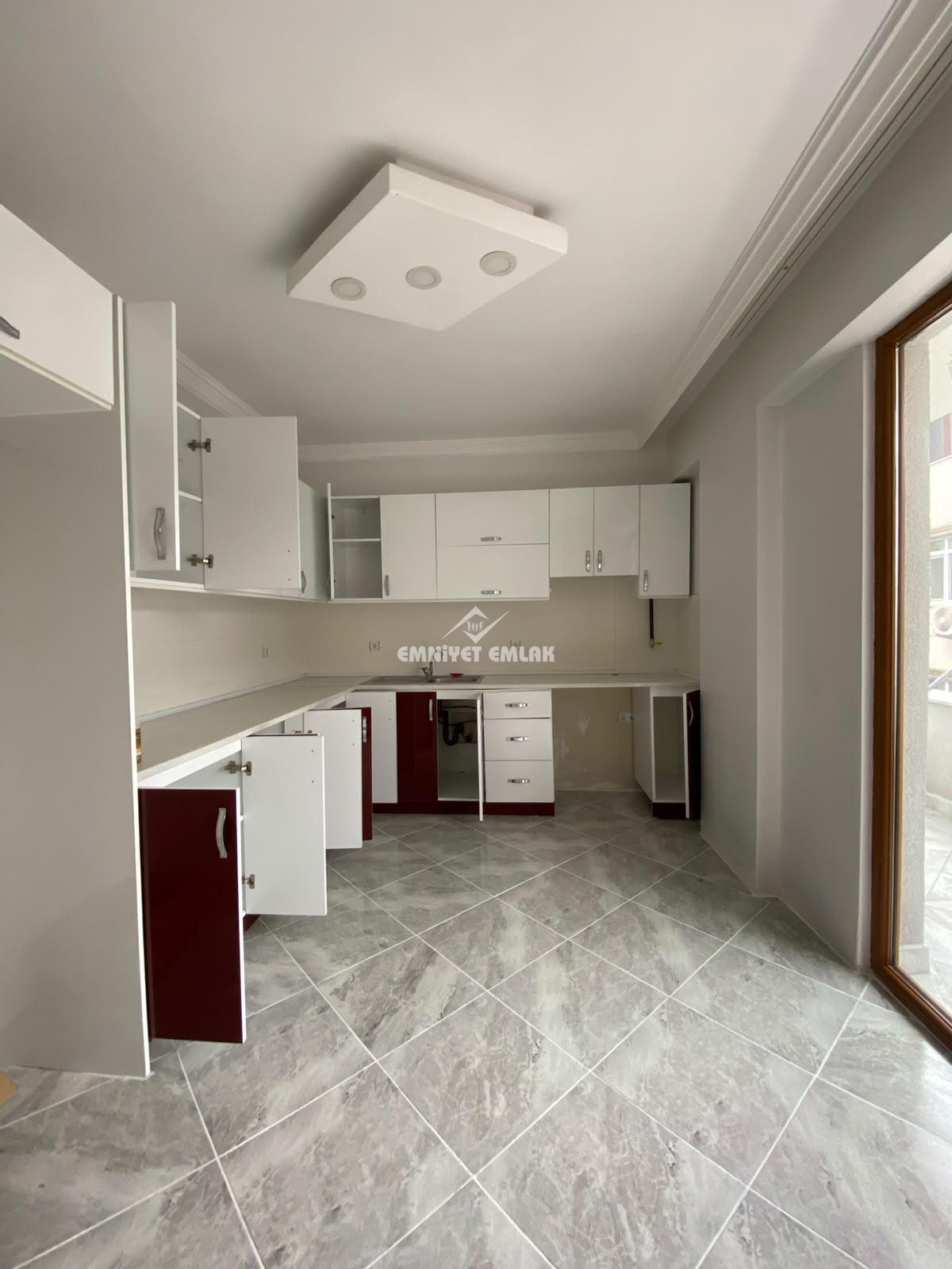 KDZ EREĞLİ SAHİLE 1 DK YÜRÜME MESAFESİNDE 3+1 EBEVEYN BANYOLU KİRALIK DAİRE