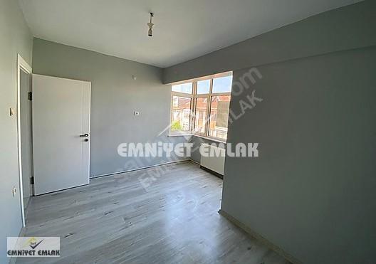 EREĞLİ AKARCA MAH.SALI PAZARI BÖLGESİNDE KİRALIK 3+1 DAİRE